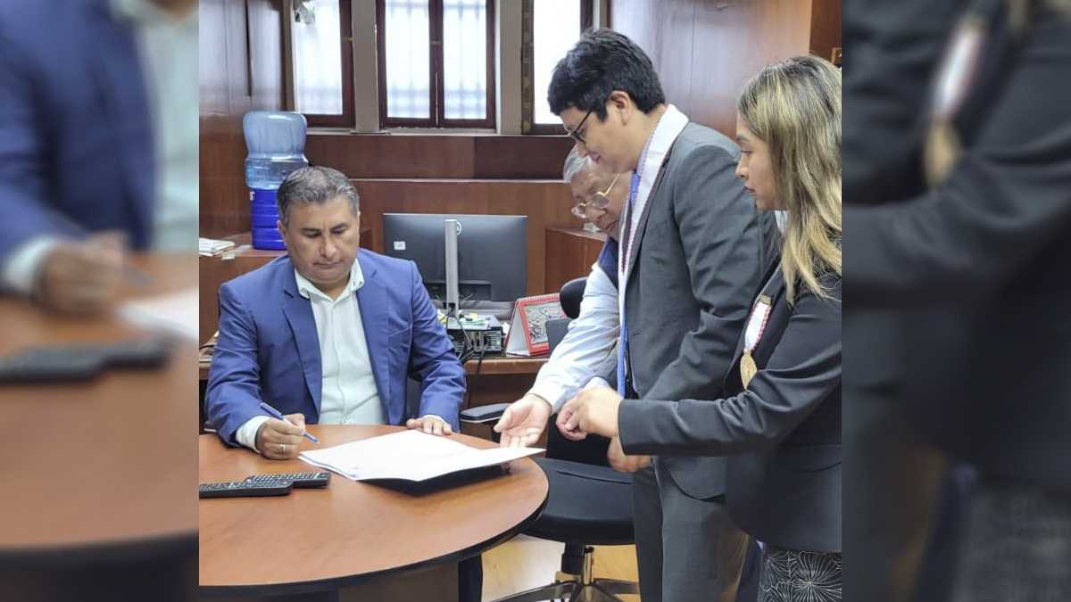 Fiscalía de Perú presenta denuncia constitucional contra 4 congresistas por corrupción