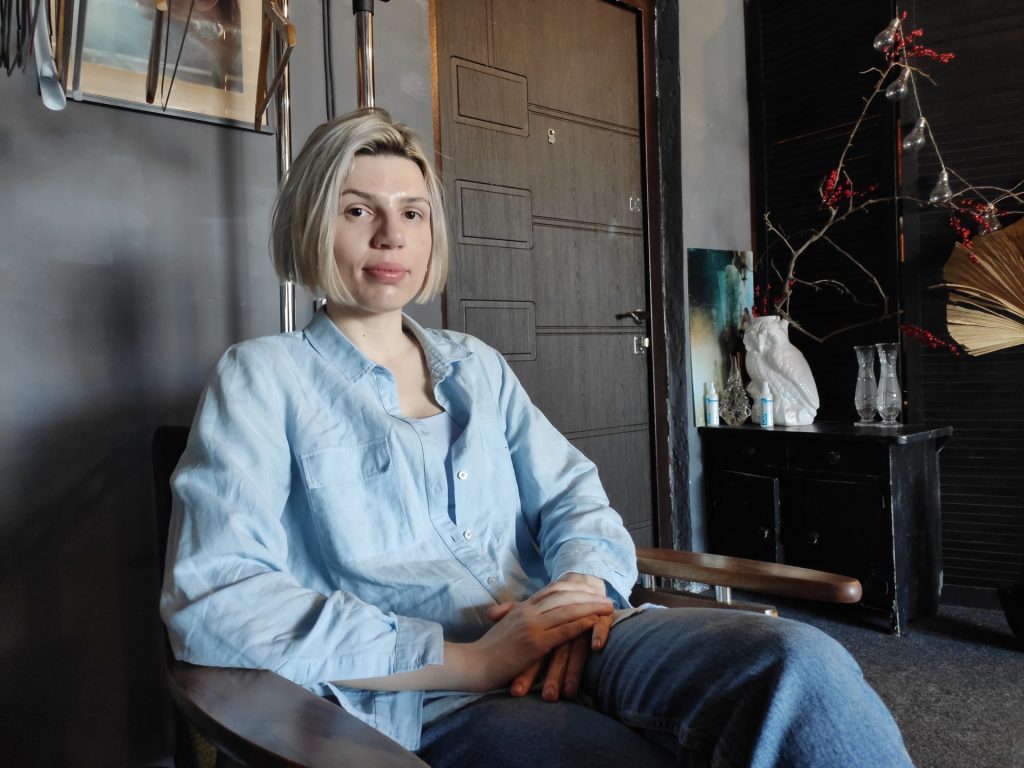 Fotógrafa ucraniana convierte en belleza y respeto los cuerpos mutilados de los soldados - fotografa-ucraniana-convierte-en-belleza-y-respeto-los-cuerpos-mutilados-de-sus-soldados-1024x768