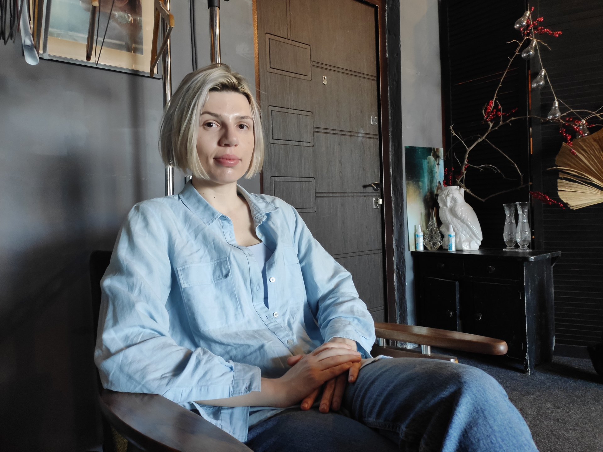 Fotógrafa ucraniana convierte en belleza y respeto los cuerpos mutilados de sus soldados