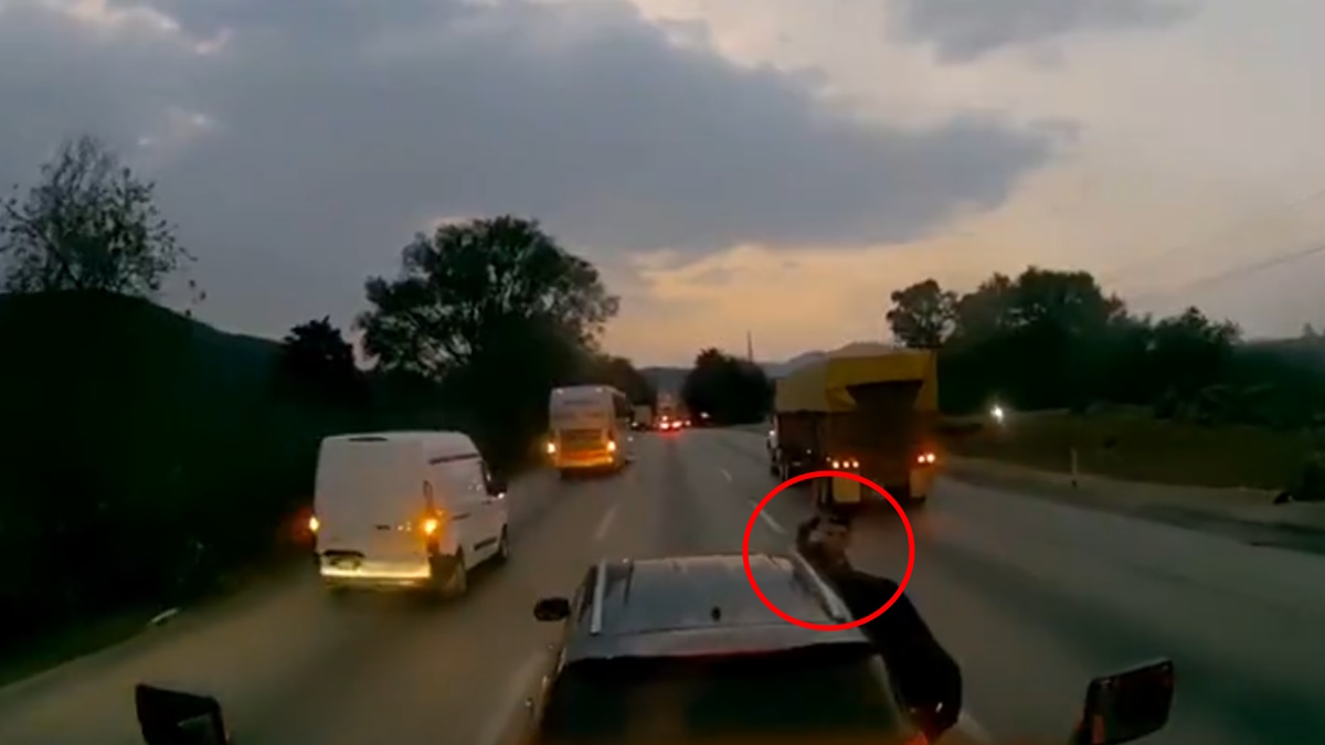 #Video Así operan asaltantes de tráileres en la México-Querétaro #Video Así operan asaltantes de tráileres en la México-Querétaro