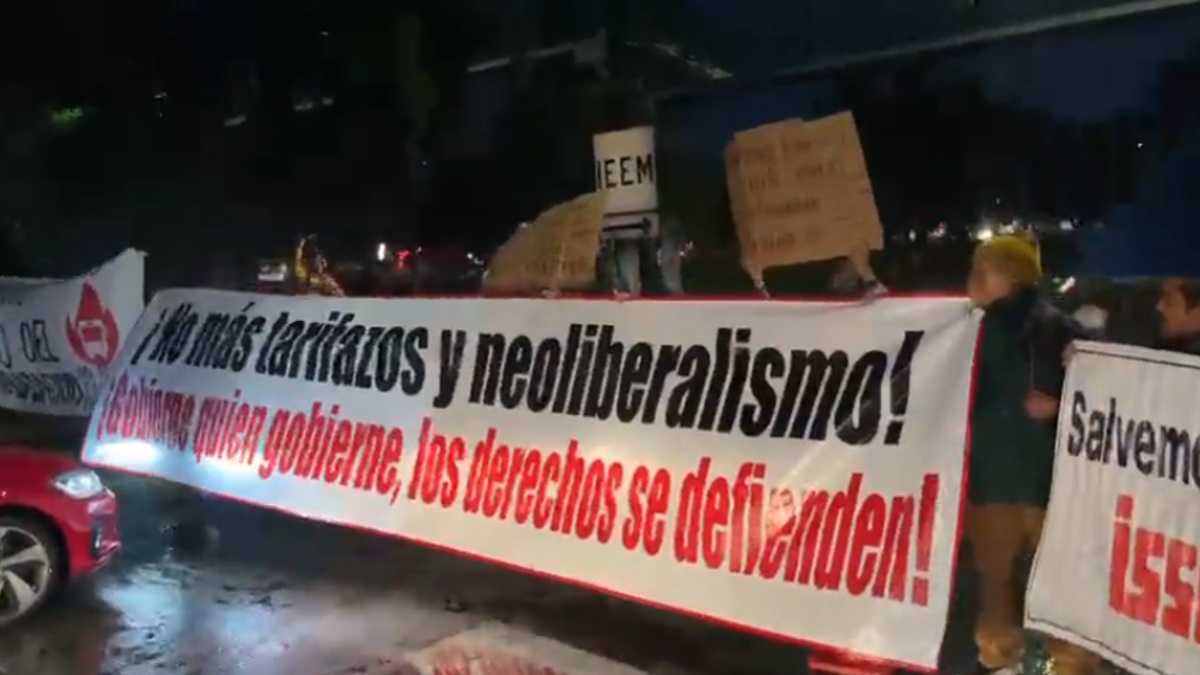Protestas frente al Instituto Electoral por segundo debate por el Estado de México