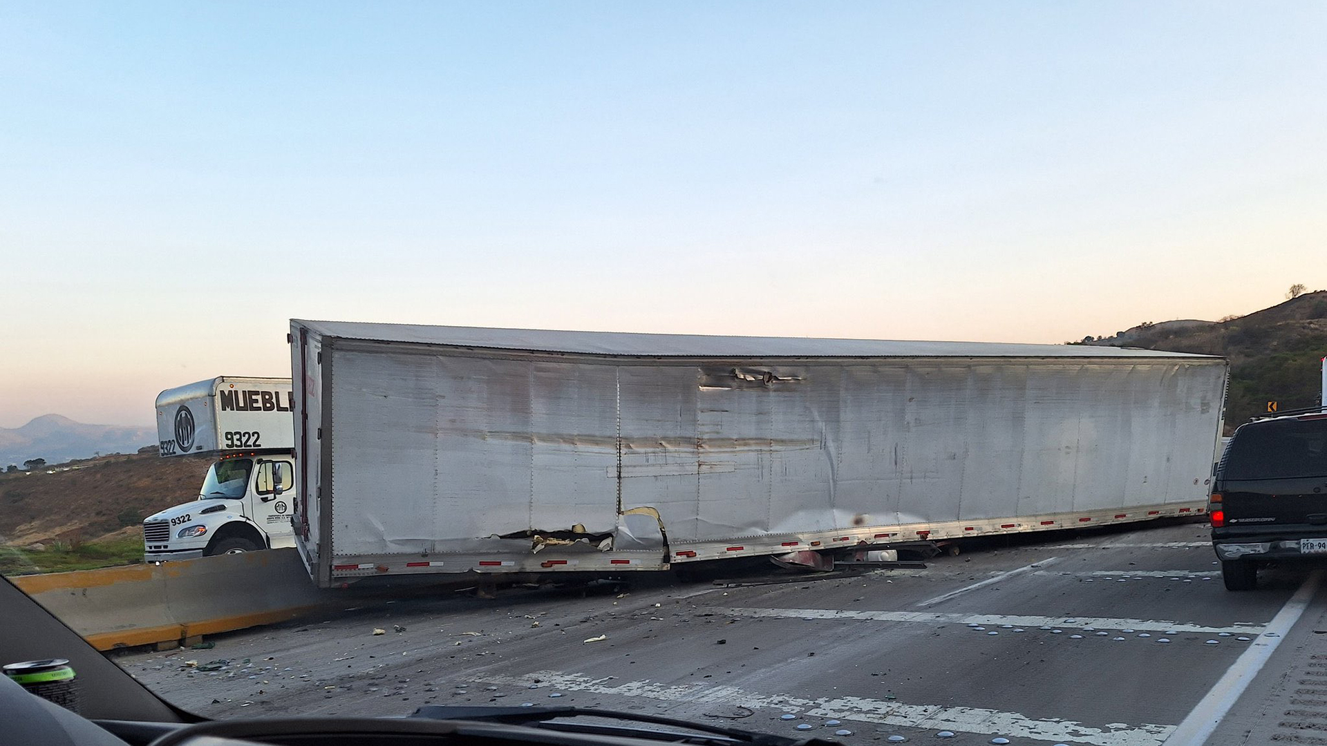 Accidente colapsa la México-Puebla; hay seis heridos Accidente colapsa la México-Puebla; hay seis heridos