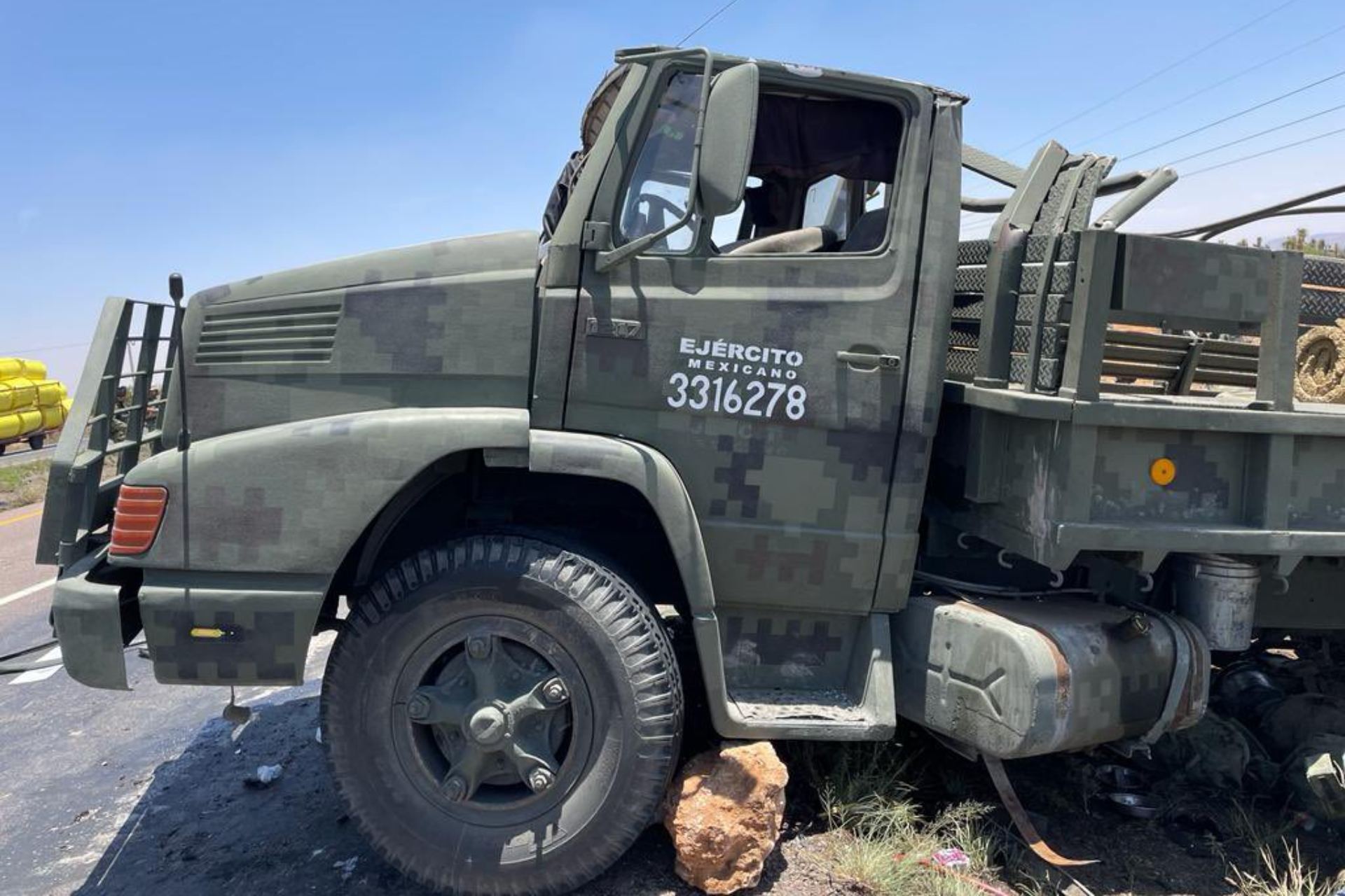 Militares sufren accidente carretero en Zacatecas; hay al menos dos muertos