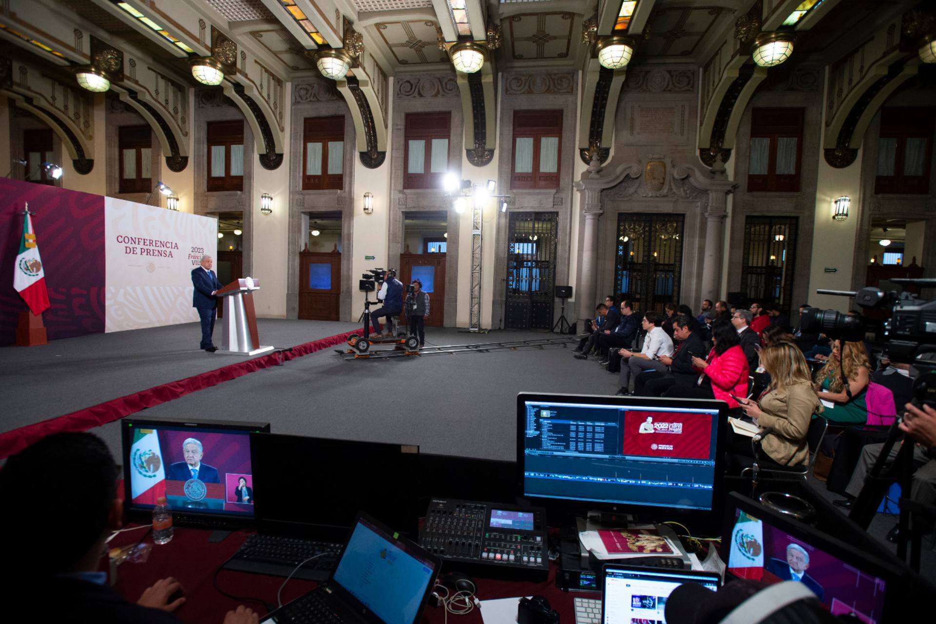 L Pez Obrador Felicita A Celaya Y Olvera Por Su Medalla De Plata