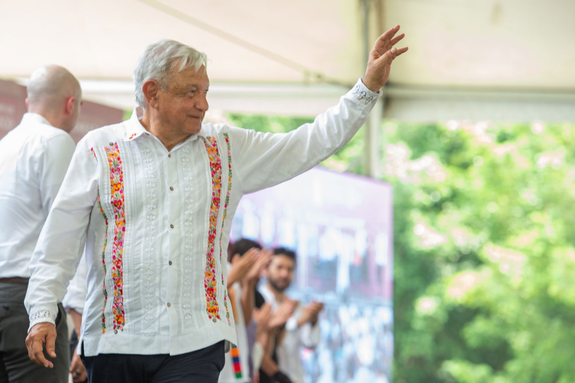 López Obrador llama a cerrar filas y no dividirse, a horas del Consejo Nacional de Morena