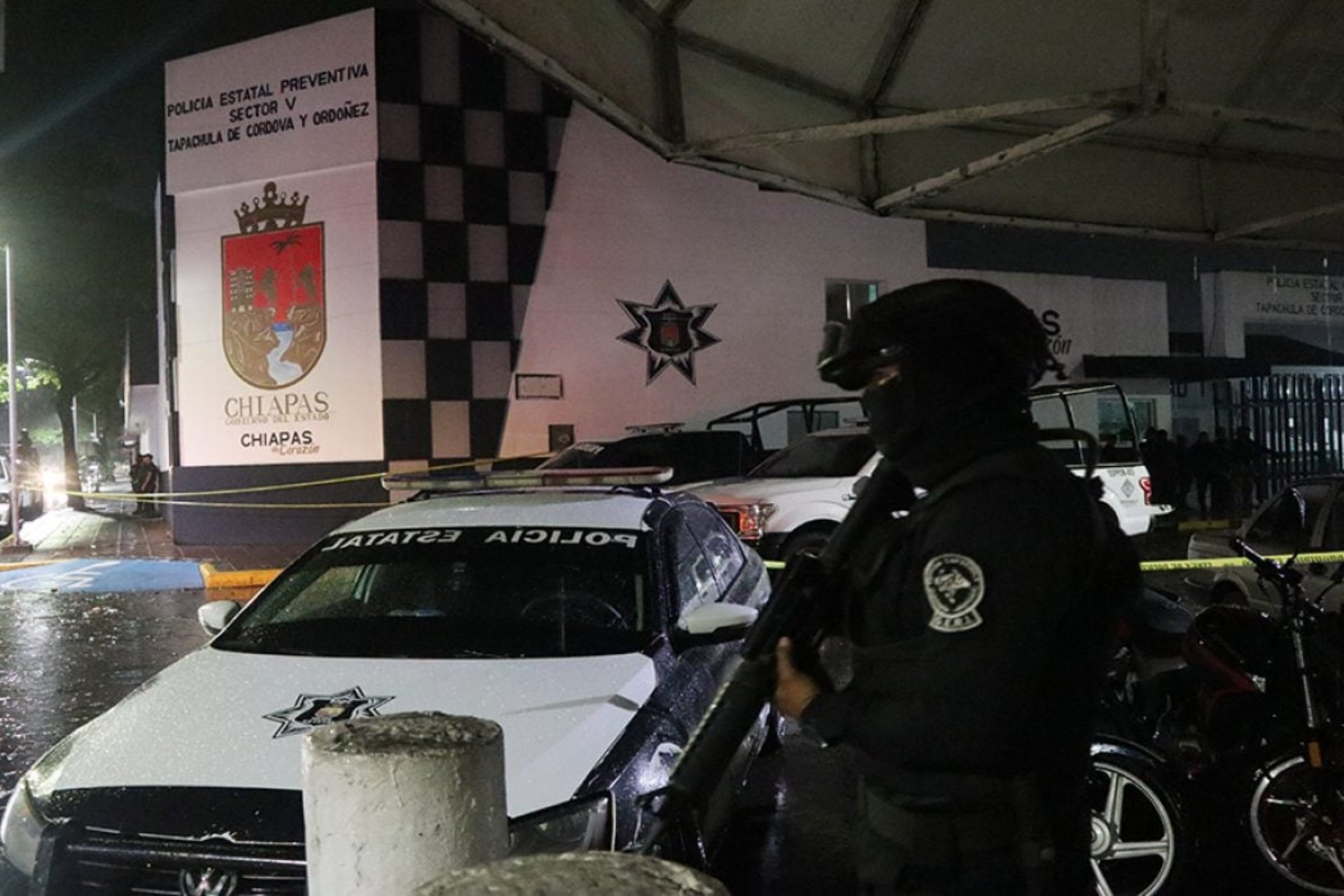 Lanzan explosivo a sede de policía estatal en Tapachula, Chiapas