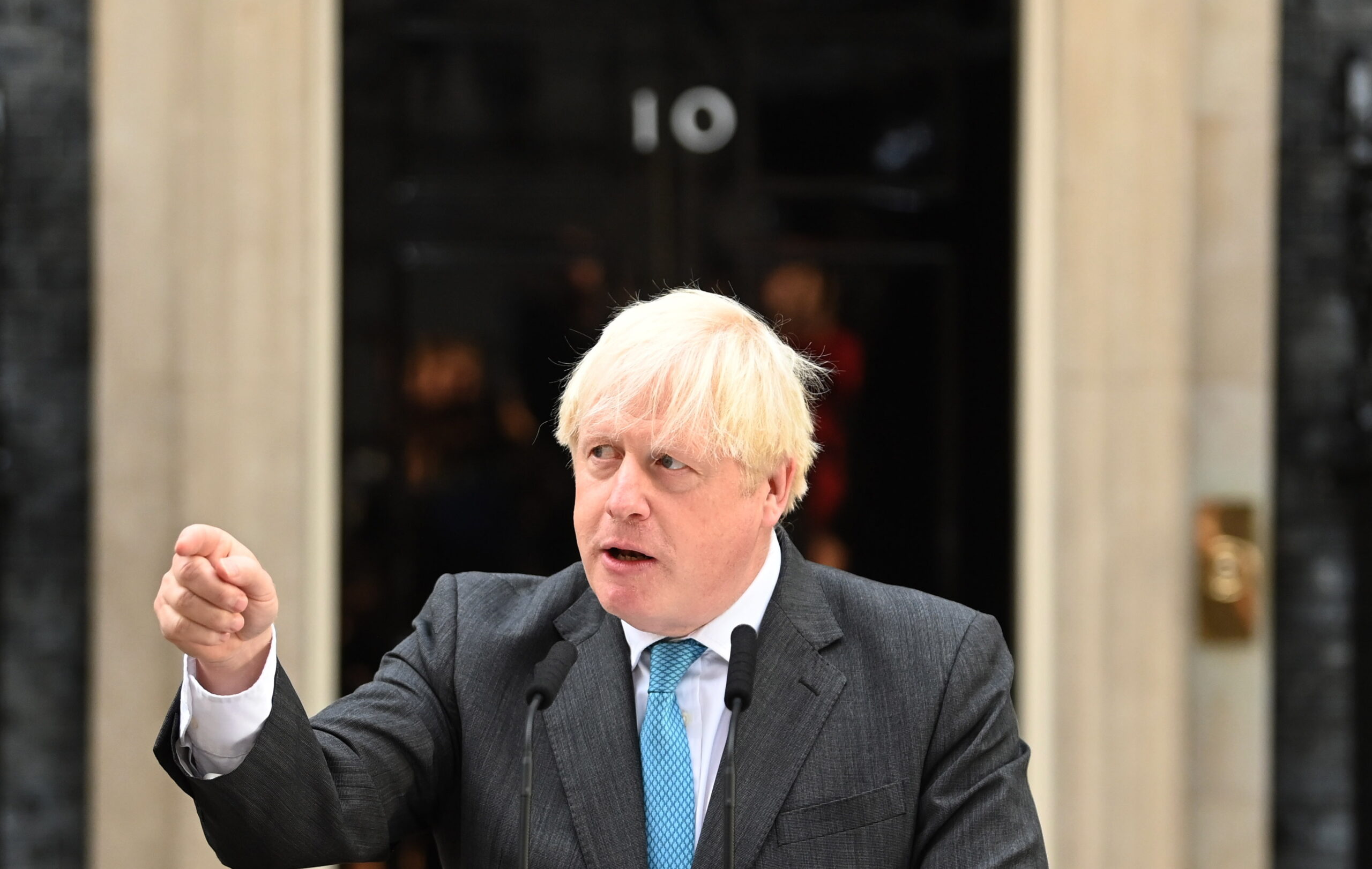 Oposición acusa a Boris Johnson de “cobarde” Oposición acusa a Boris Johnson de “cobarde”