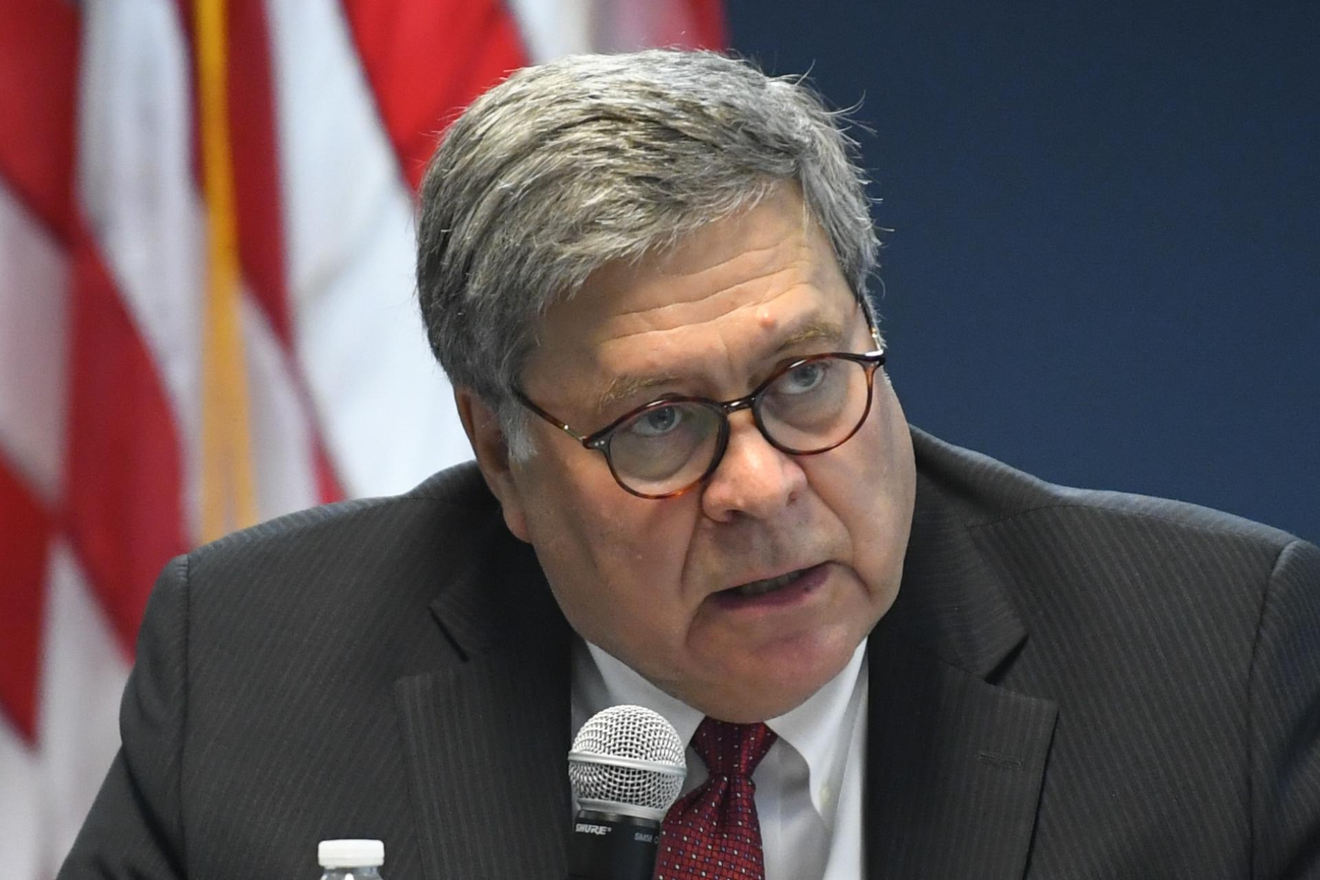 Exfiscal critica a Trump por retener documentos clasificados