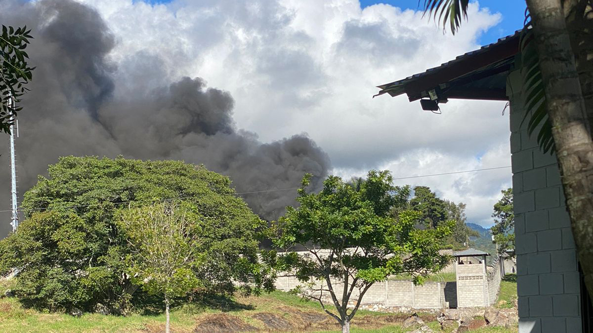 Al menos 41 personas muertas en reyerta en cárcel de Honduras