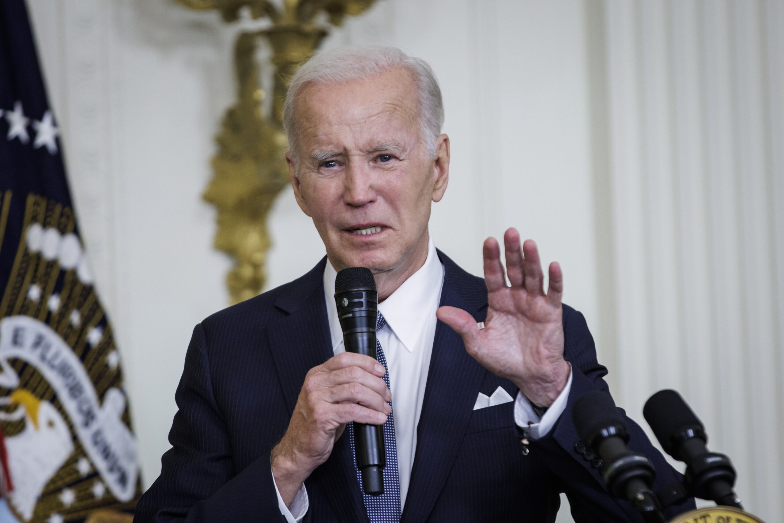 Familias reprochan a Biden por no hacer lo suficiente al prolongar protección a migrantes Familias reprochan a Biden por no hacer lo suficiente al prolongar protección a migrantes