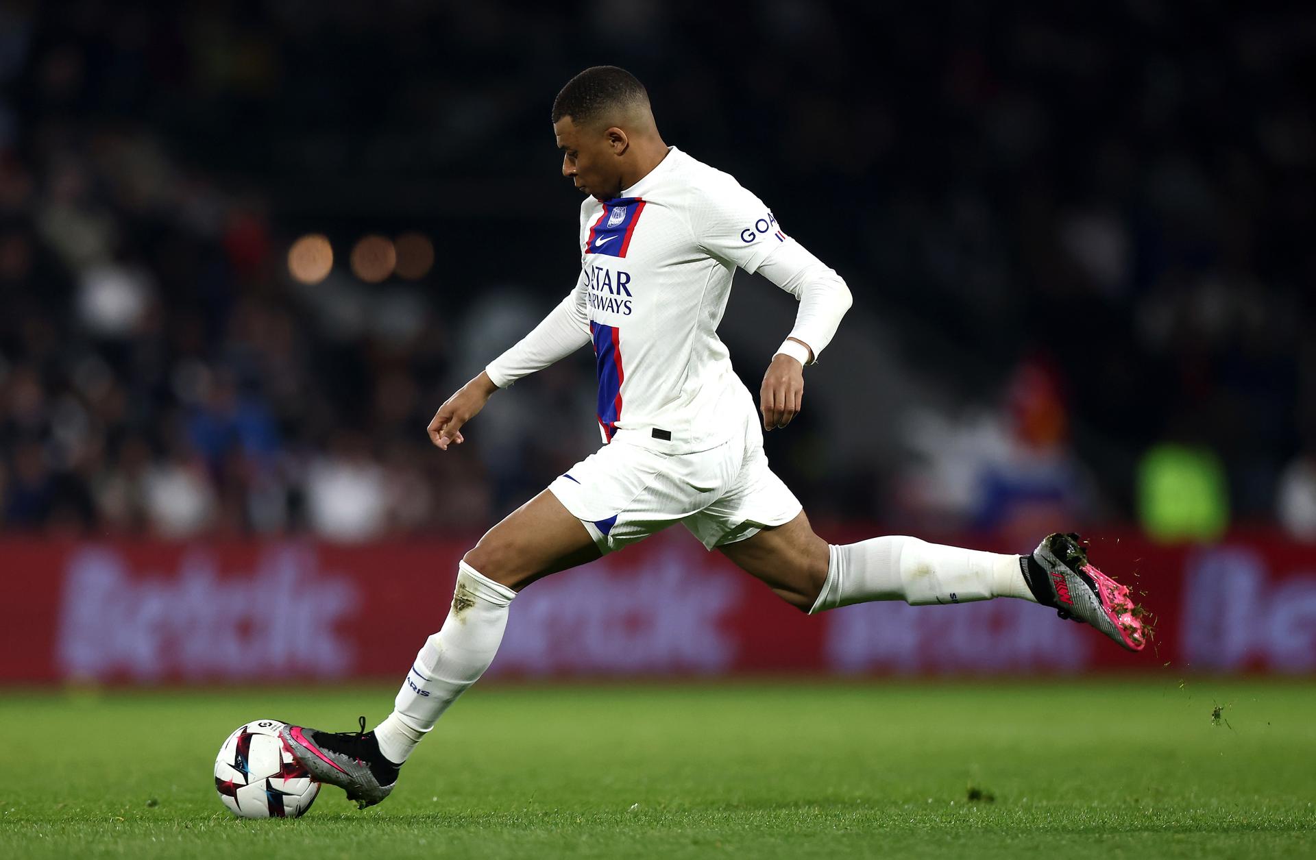 Mbappé dice que seguir en el PSG “es la única opción en este momento”