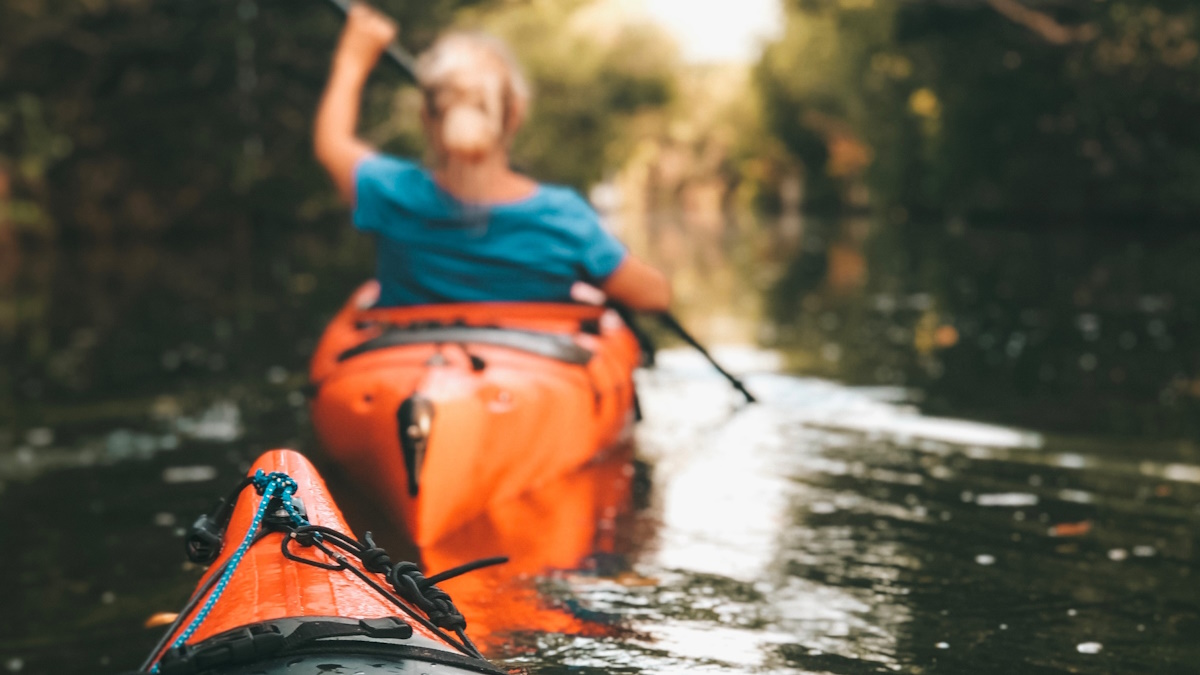 Marc, el hombre de Namur que limpia los ríos a bordo de su kayak Marc, el hombre de Namur que limpia los ríos a bordo de su kayak