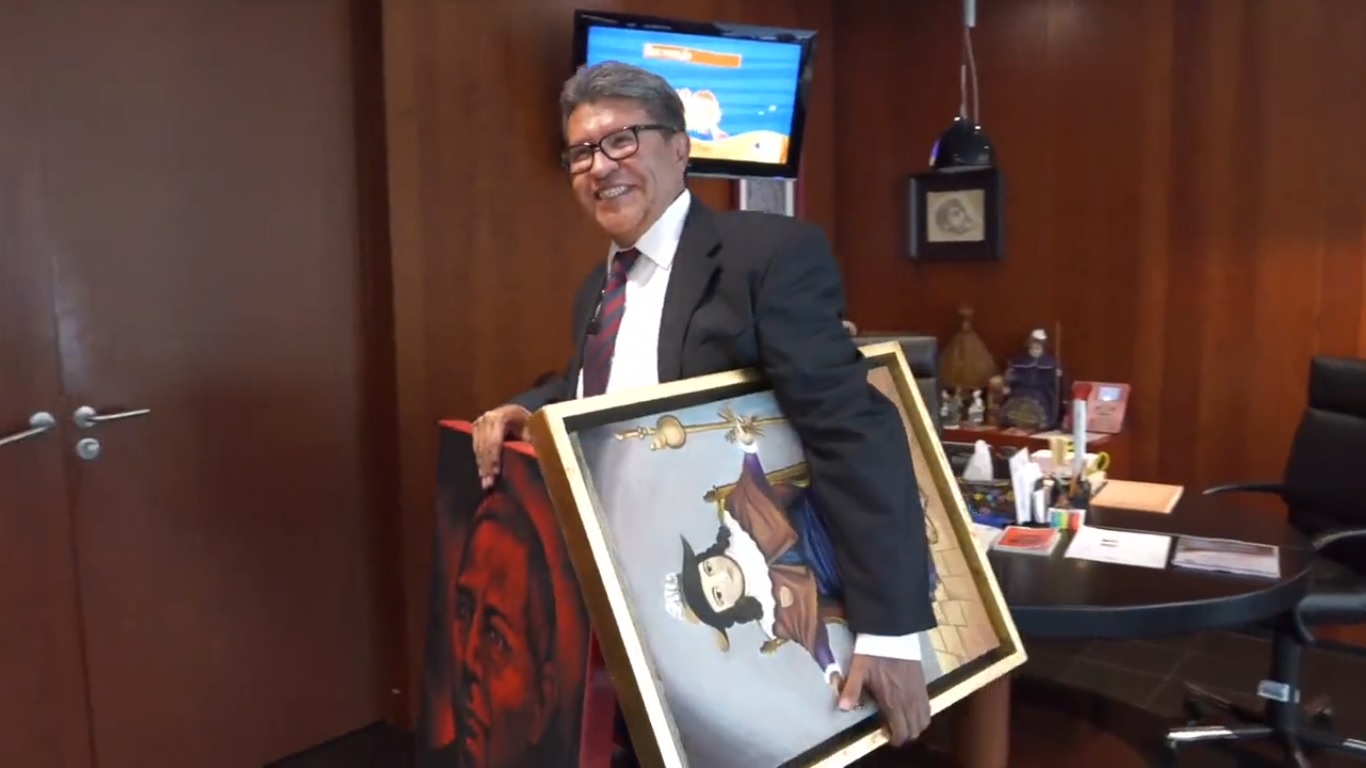 #Video Ricardo Monreal deja su oficina en el Senado; va por candidatura presidencial