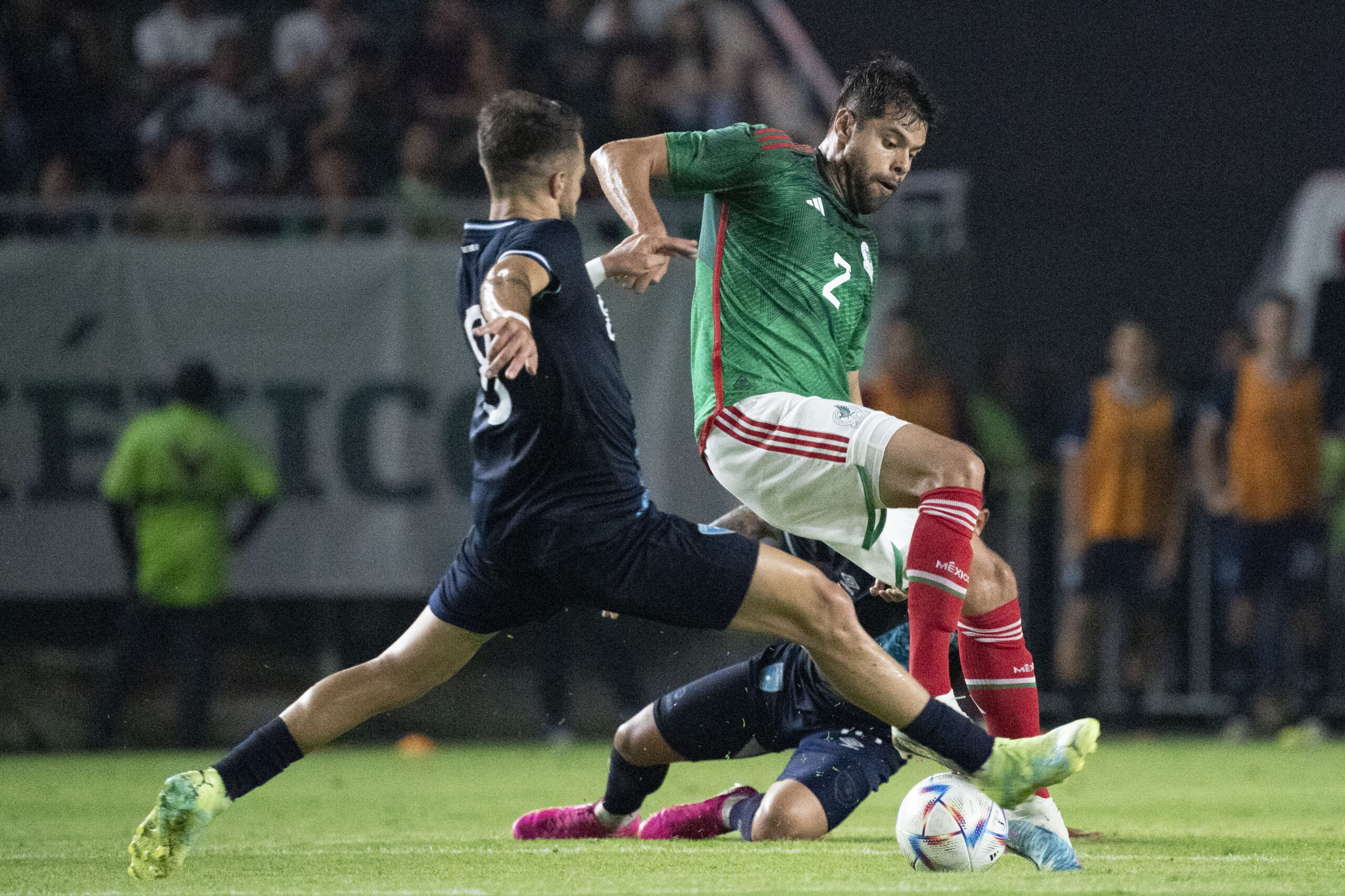 México derrota 2-0 a Guatemala en partido amistoso México derrota 2-0 a Guatemala en partido amistoso