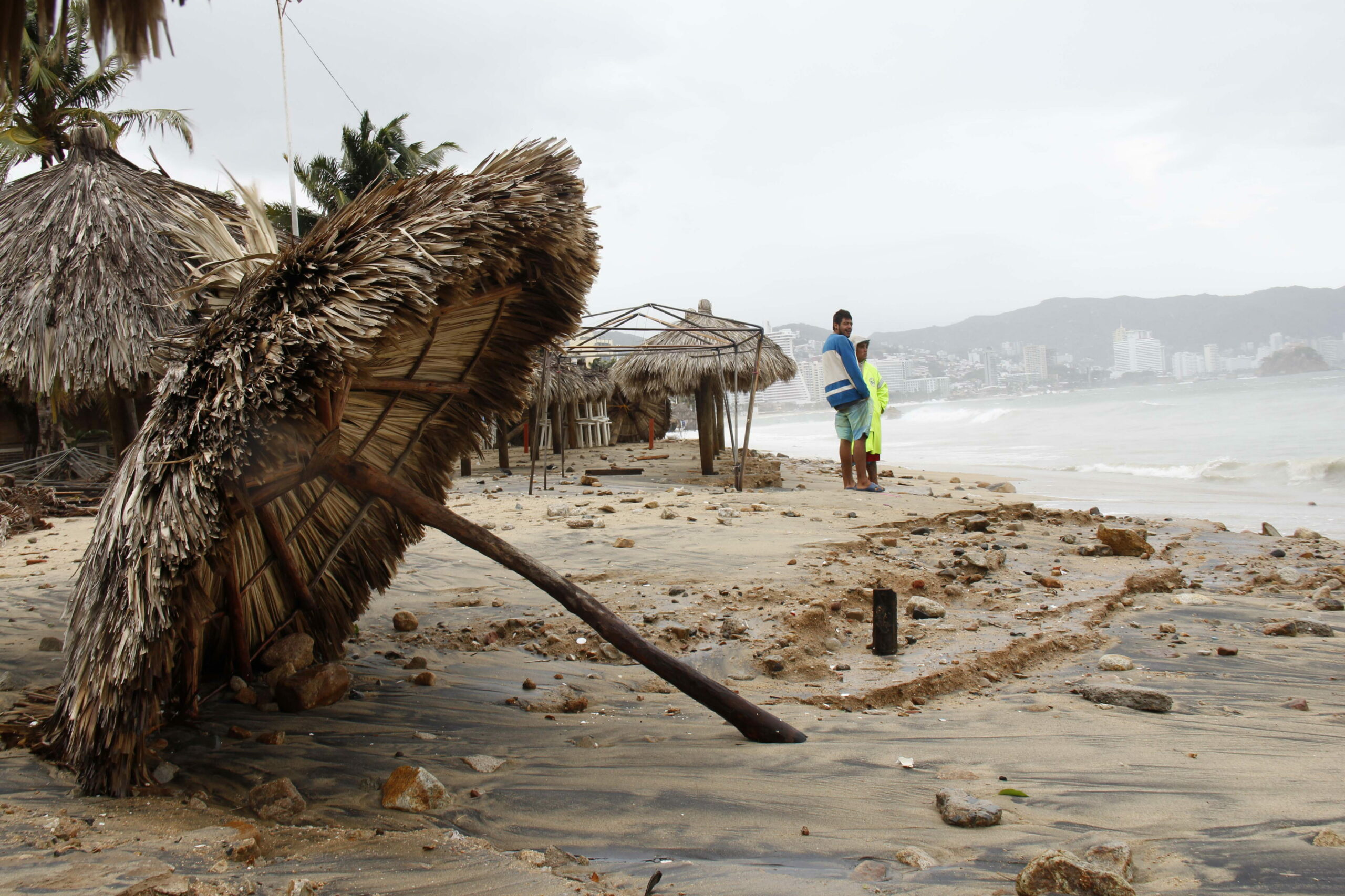 Tormenta tropical Adrián se forma en el Pacífico mexicano y se prevé aumente a huracán categoría 1 Tormenta tropical Adrián se forma en el Pacífico mexicano y se prevé aumente a huracán categoría 1