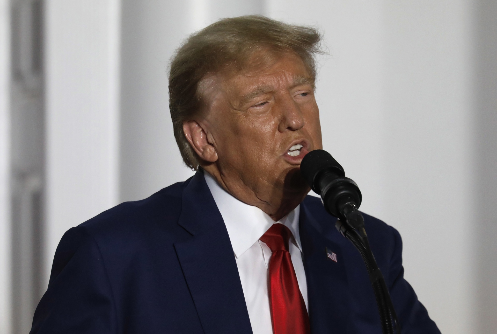 Trump arremete contra fiscal y jueza del caso del asalto al Capitolio Trump arremete contra fiscal y jueza del caso del asalto al Capitolio