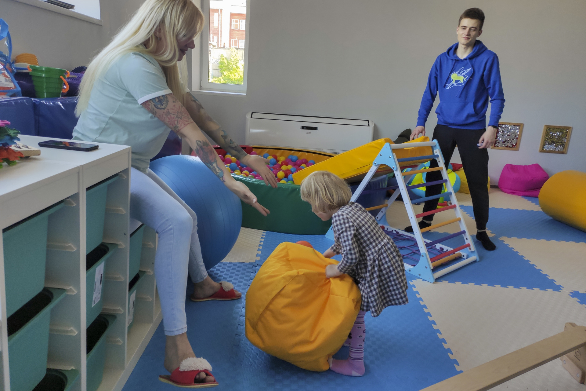 Un centro en Leópolis ayuda a niños autistas a superar su condición y la guerra Un centro en Leópolis ayuda a niños autistas a superar su condición y la guerra