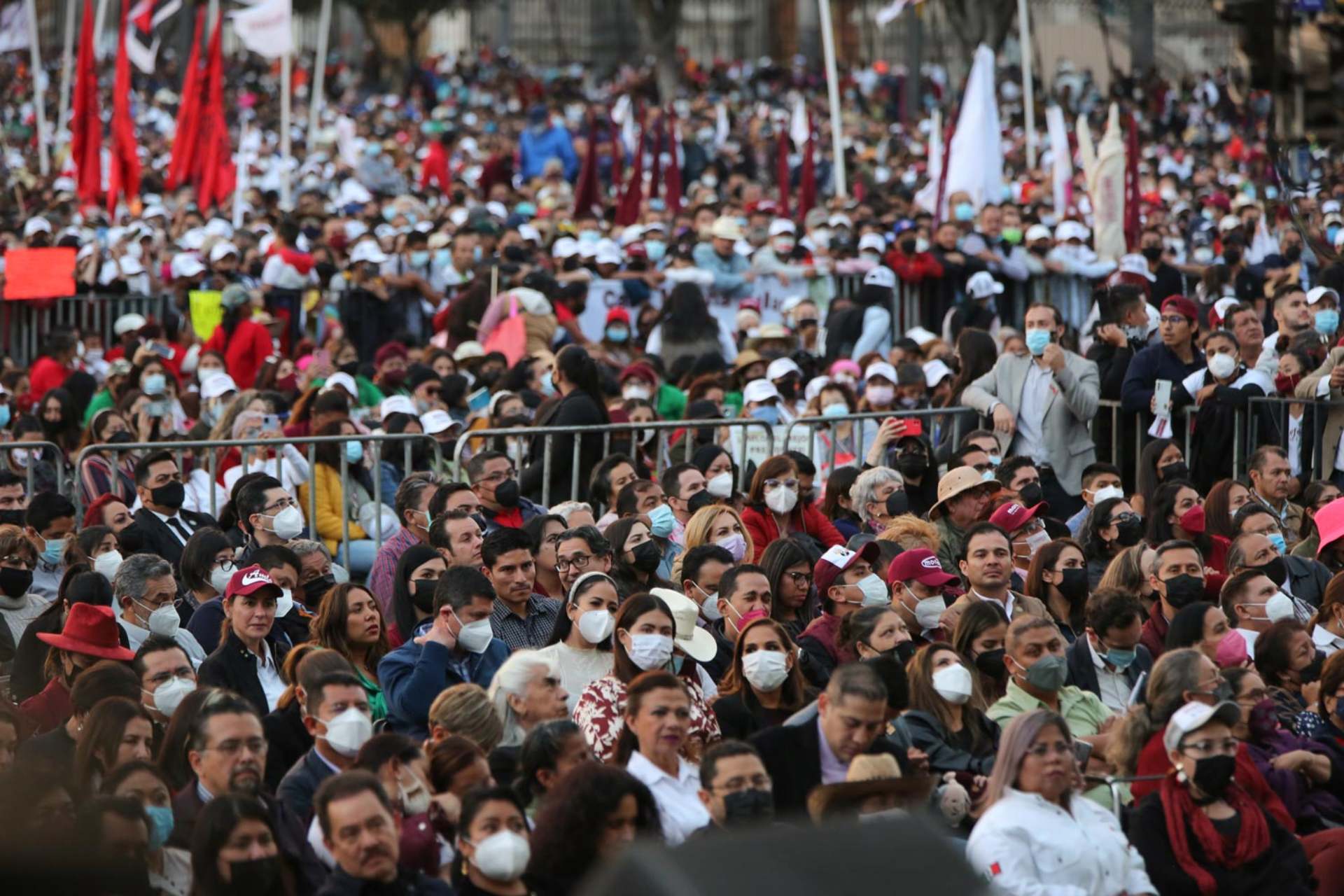 Pide AMLO a simpatizantes “no llevar porra” a favor de aspirantes de la 4T el 1 de julio en el Zócalo Pide AMLO a simpatizantes “no llevar porra” a favor de aspirantes de la 4T el 1 de julio en el Zócalo