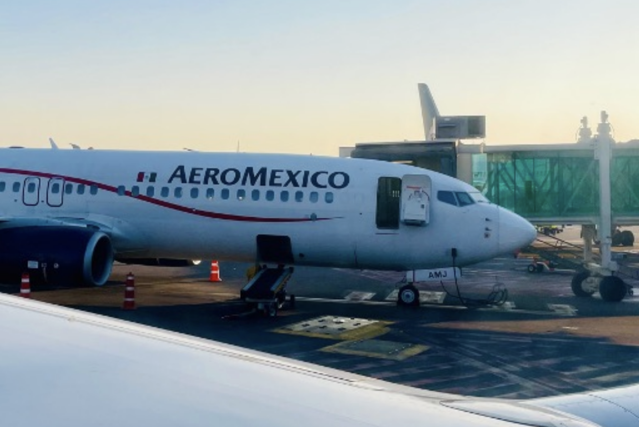 Vuelo de Aeroméxico con destino a Madrid regresa a tierra tras falla técnica Vuelo de Aeroméxico con destino a Madrid regresa a tierra tras falla técnica