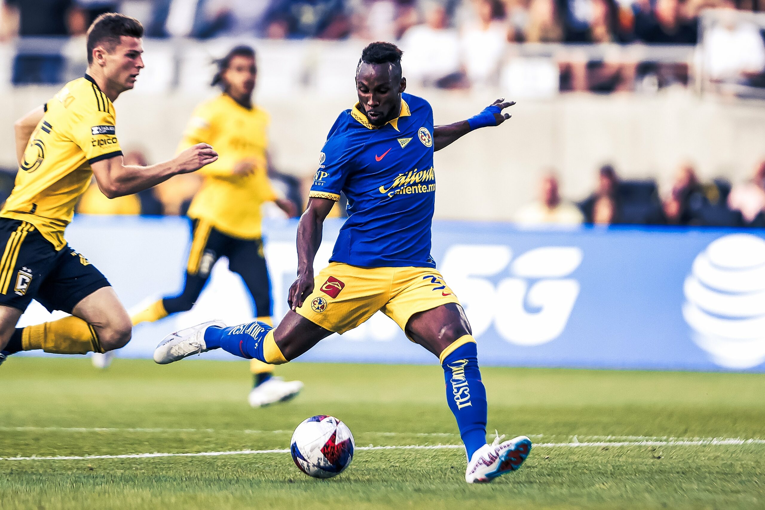 El América se rinde ante ‘el Cucho’ y se cita con Chicago en los dieciseisavos