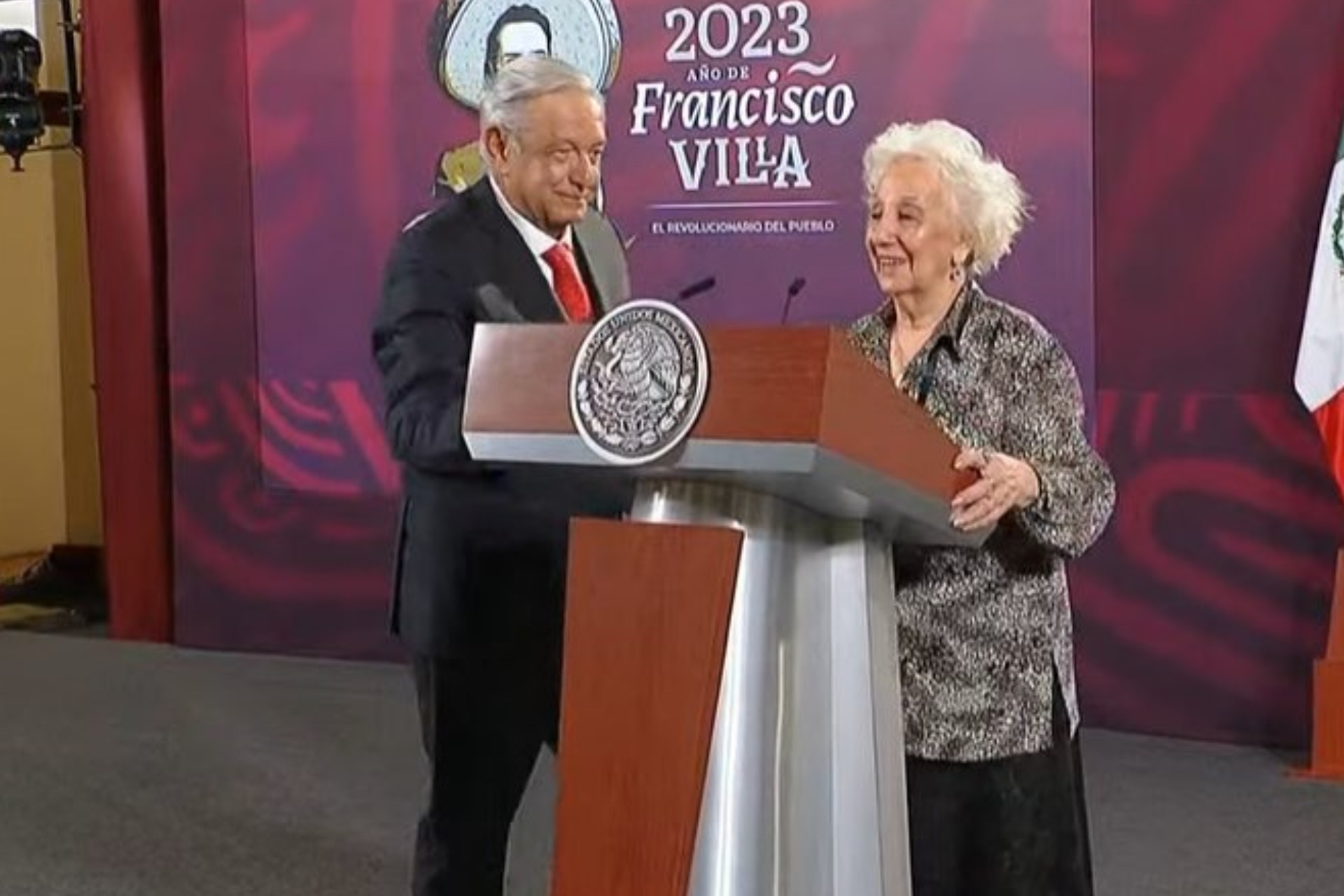 Presidenta de las Abuelas de Plaza de Mayo asiste a ‘mañanera’ de AMLO; hace llamado por la verdad y justicia Presidenta de las Abuelas de Plaza de Mayo asiste a ‘mañanera’ de AMLO; hace llamado por la verdad y justicia