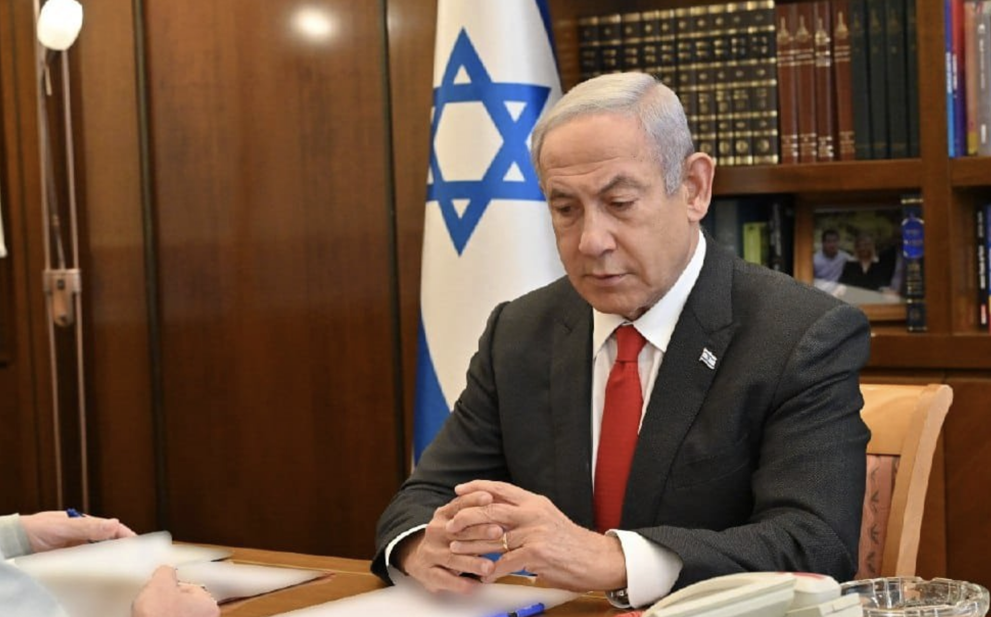 Hospitalizan de emergencia al primer ministro Netanyahu pero se encuentra en buen estado