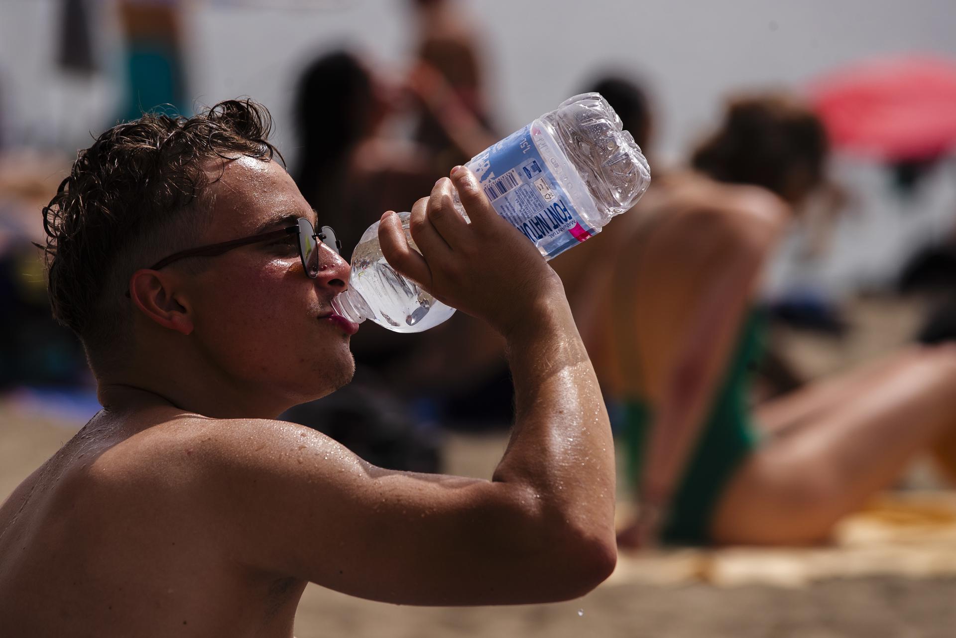 Cientos de millones de personas en alerta por calor extremo, incendios o inundaciones Cientos de millones de personas en alerta por calor extremo, incendios o inundaciones