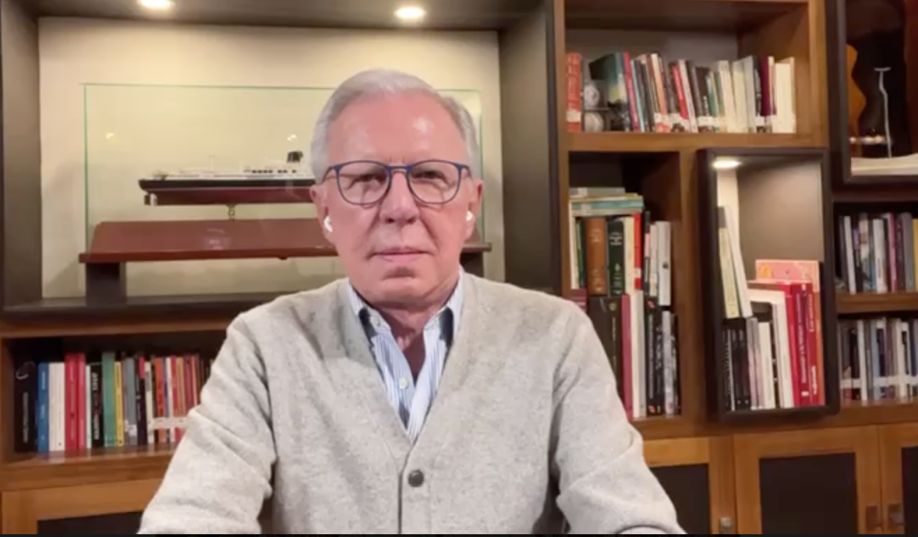 La simulación en los tiempos de la 4T