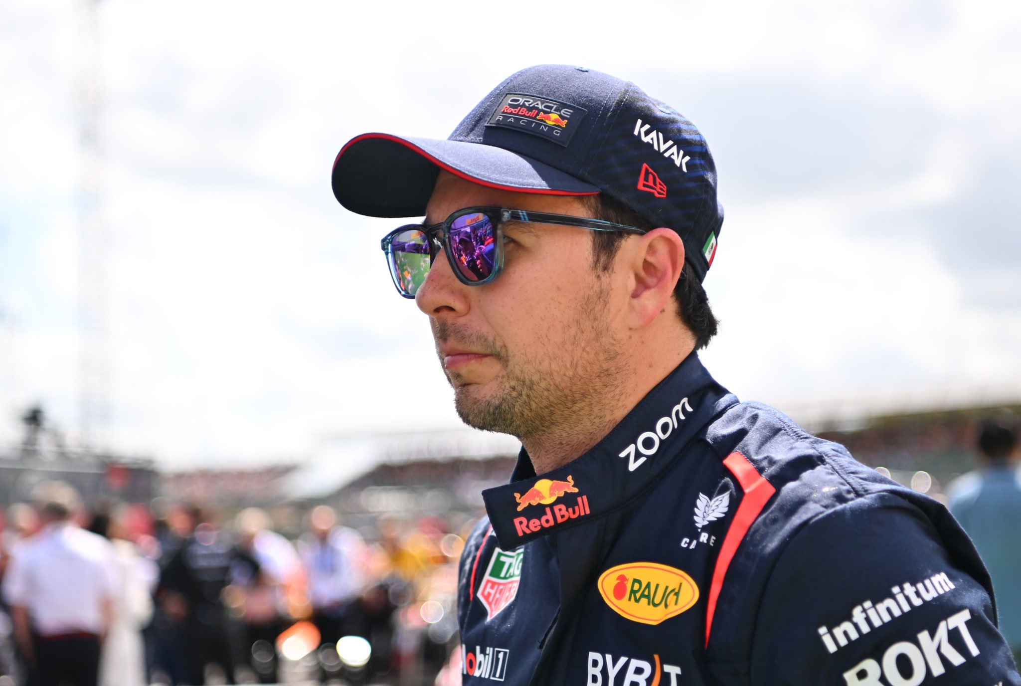 ‘Checo’ Pérez rompe el silencio tras comentarios de Helmut Marko; “seguimos adelante”, dice