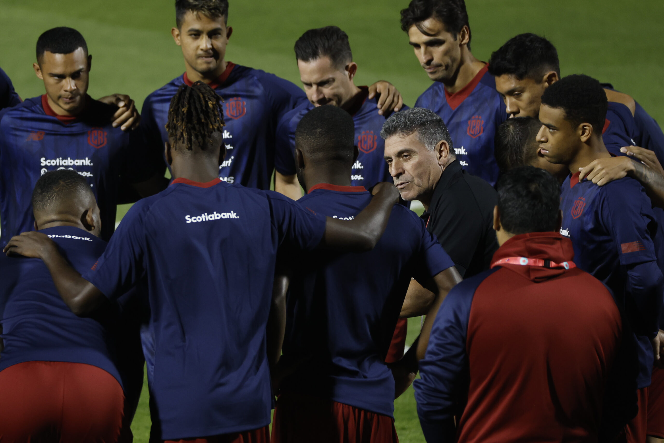 Salida de Luis Fernando Suárez deja panorama de dudas para Costa Rica con miras al Mundial 2026