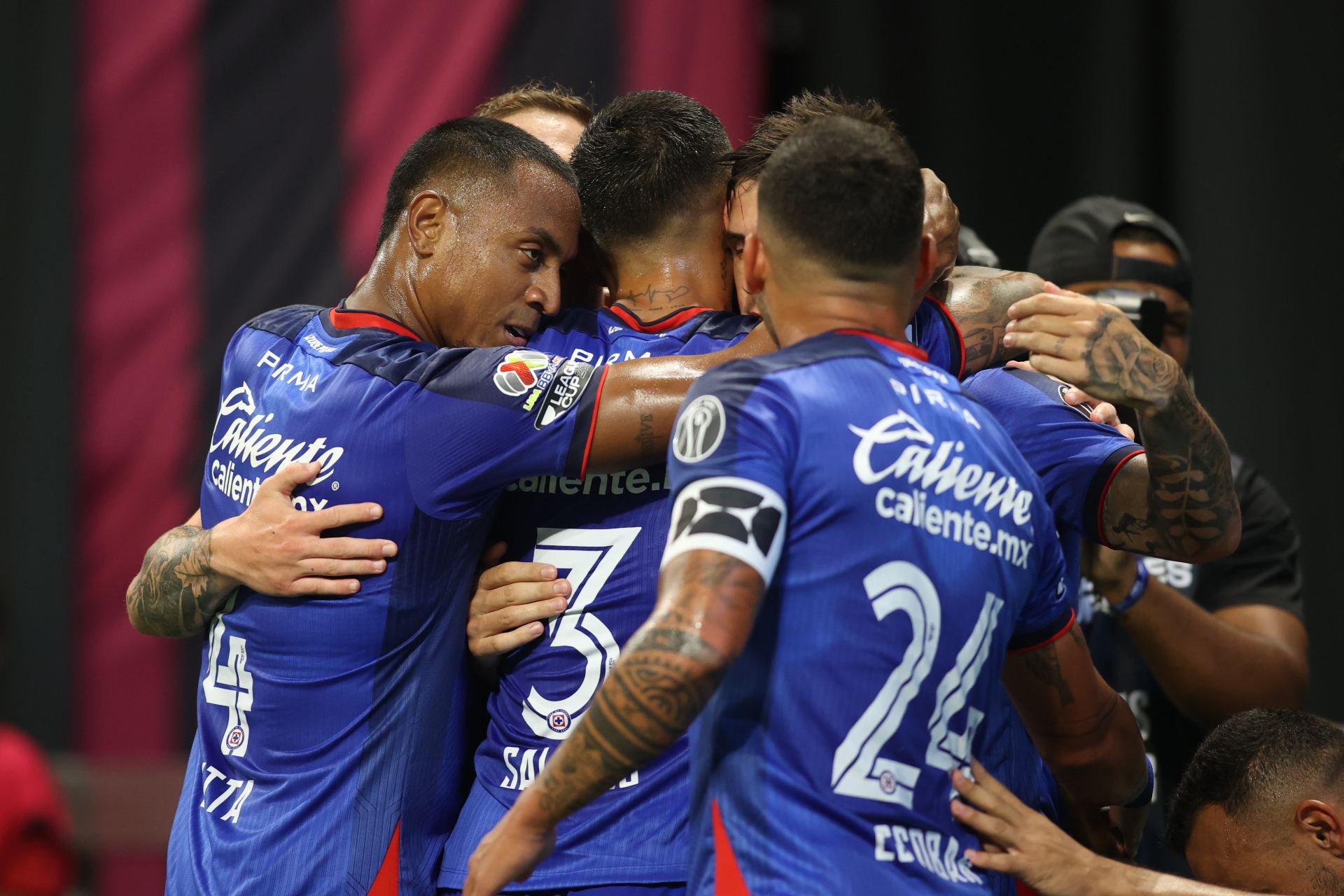 Cruz Azul avanza en dramáticos penales en la Leagues Cup