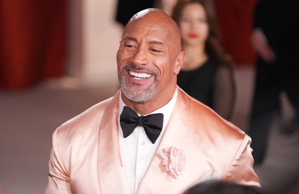 Dwayne Johnson, Anne Hathaway y los Jonas Brothers recibirán el premio Leyendas de Disney - dwayne-johnson-1024x663