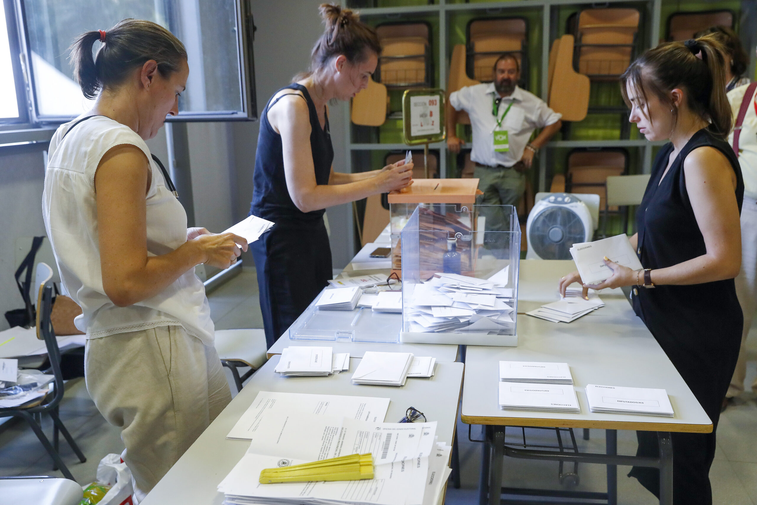 La participación electoral en España llega al 70.18%, casi cuatro puntos más que en 2019 La participación electoral en España llega al 70.18%, casi cuatro puntos más que en 2019