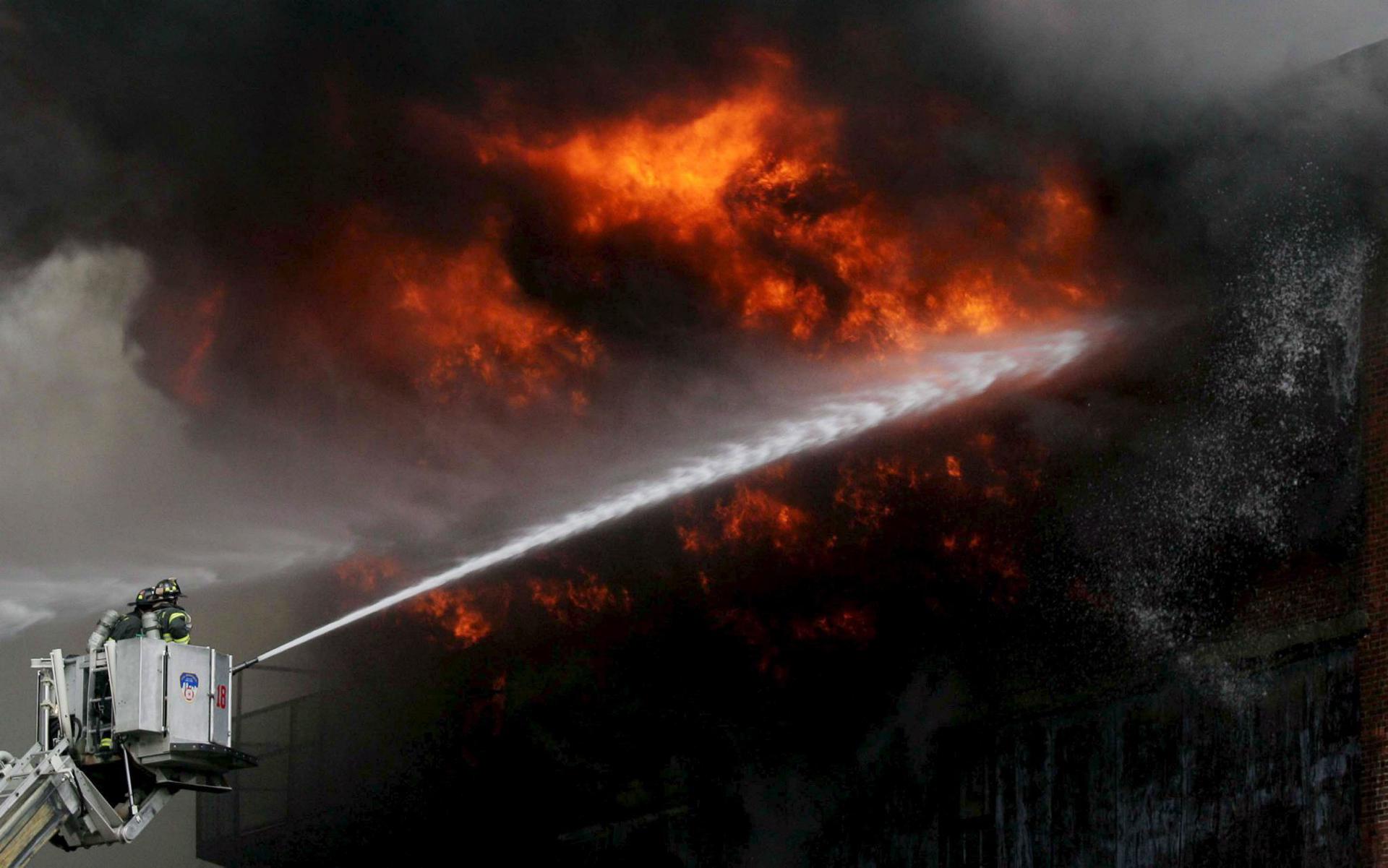 Cuatro muertos en incendio de vivienda en estado de Nueva York