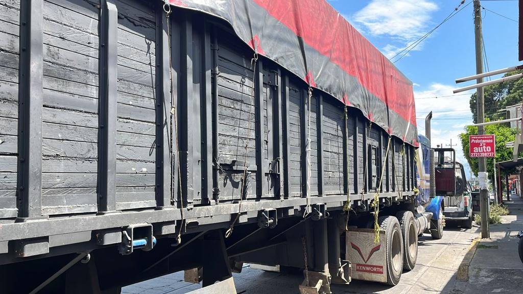 INM intercepta a más de 300 migrantes en cajas de camiones