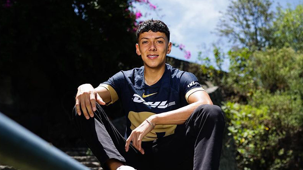 Pumas transfiere a Jorge Ruvalcaba al Standard de Lieja