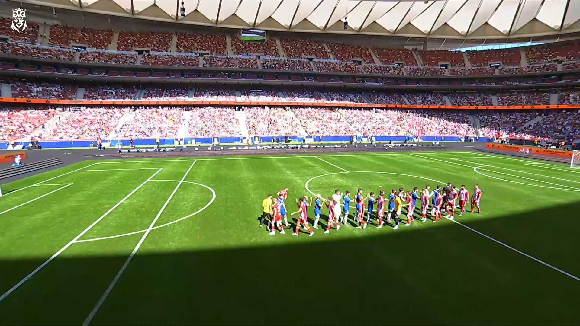 Fútbol, música, tanques y motos ponen fin a la temporada del proyecto de Piqué e Ibai