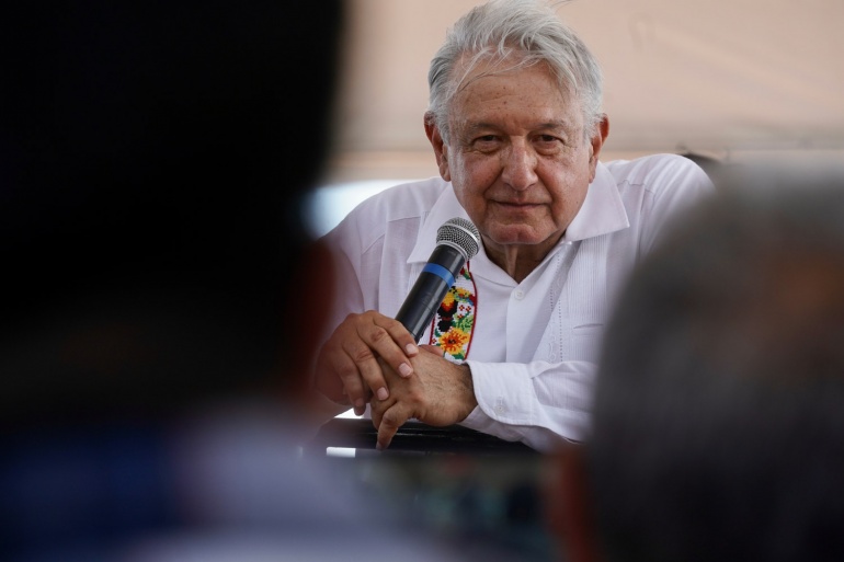López Obrador presume avances de obras para llevar agua a pueblos yaqui en norte de México