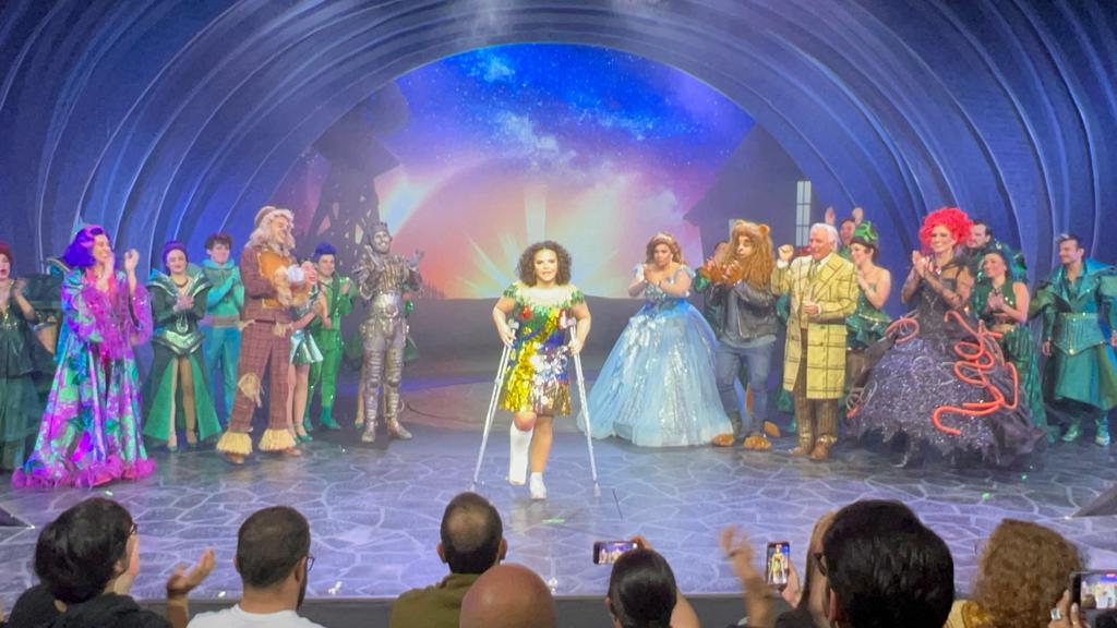 Pese a fractura, Lucero Mijares continuará temporada en 'El Mago' - lucero-mijares12