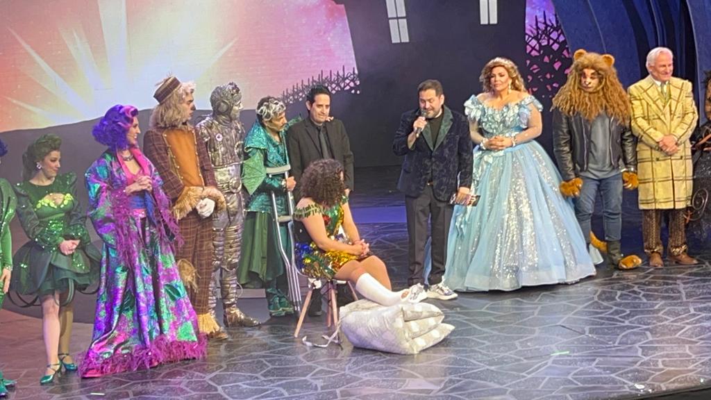 Pese a fractura, Lucero Mijares continuará temporada en 'El Mago' - lucero-mijares13