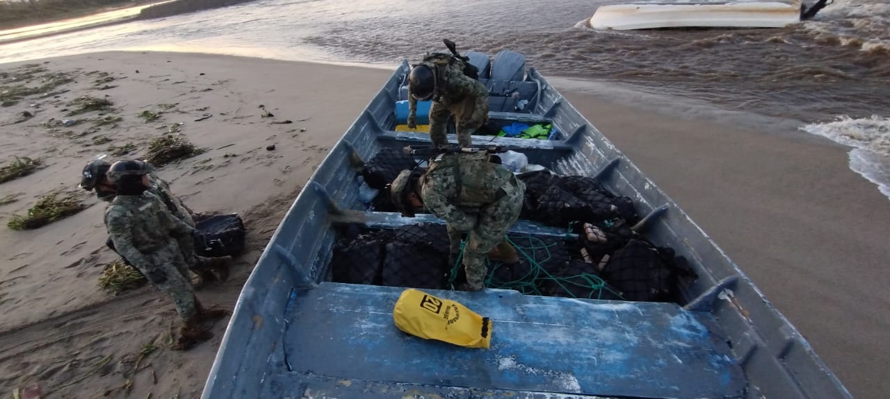 Marina asegura 2.4 toneladas de cocaína cerca de Acapulco; suman más de seis toneladas aseguradas en los últimos días