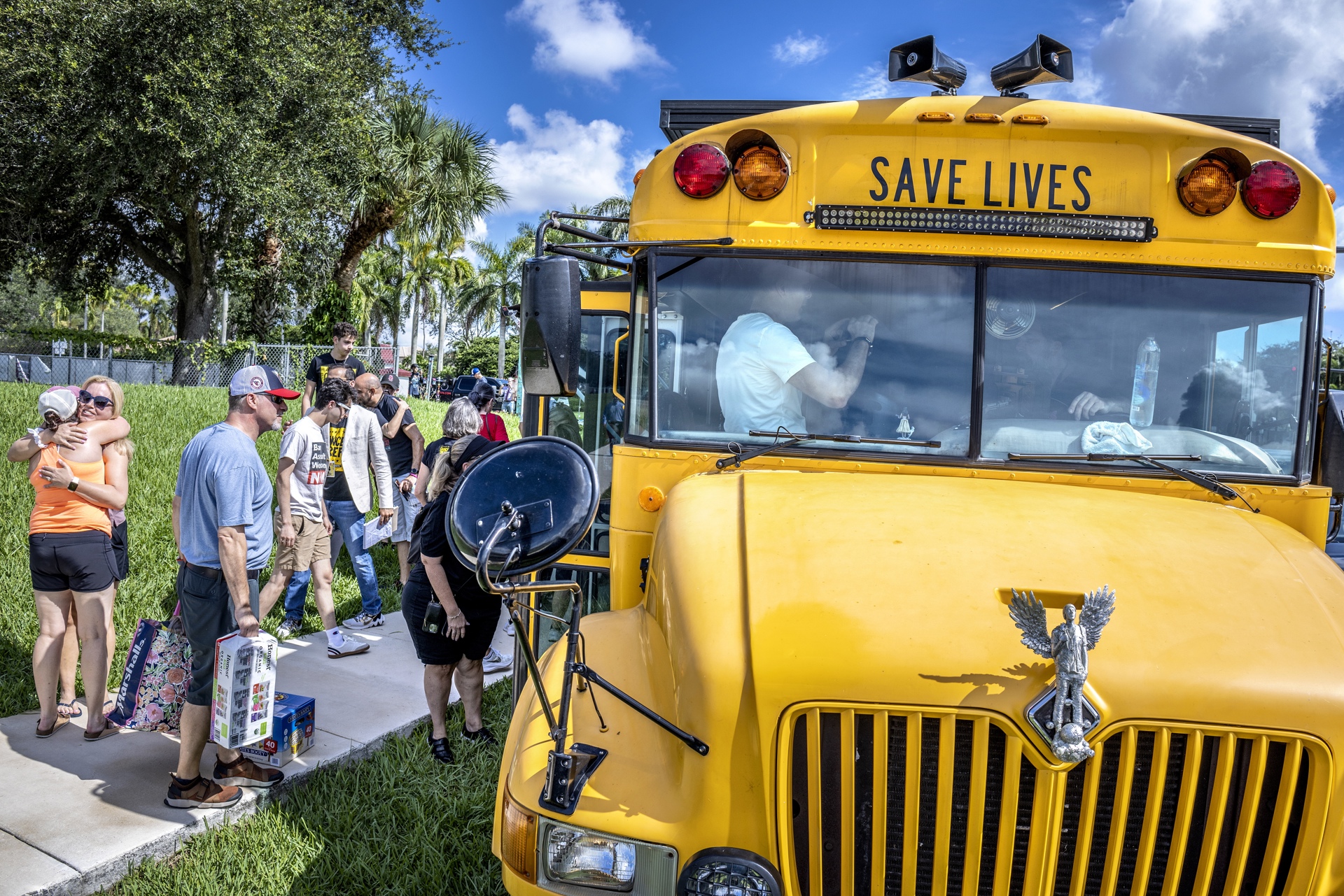 Perdieron un hijo en Parkland y ahora recorren EEUU para unir a la gente contra las armas