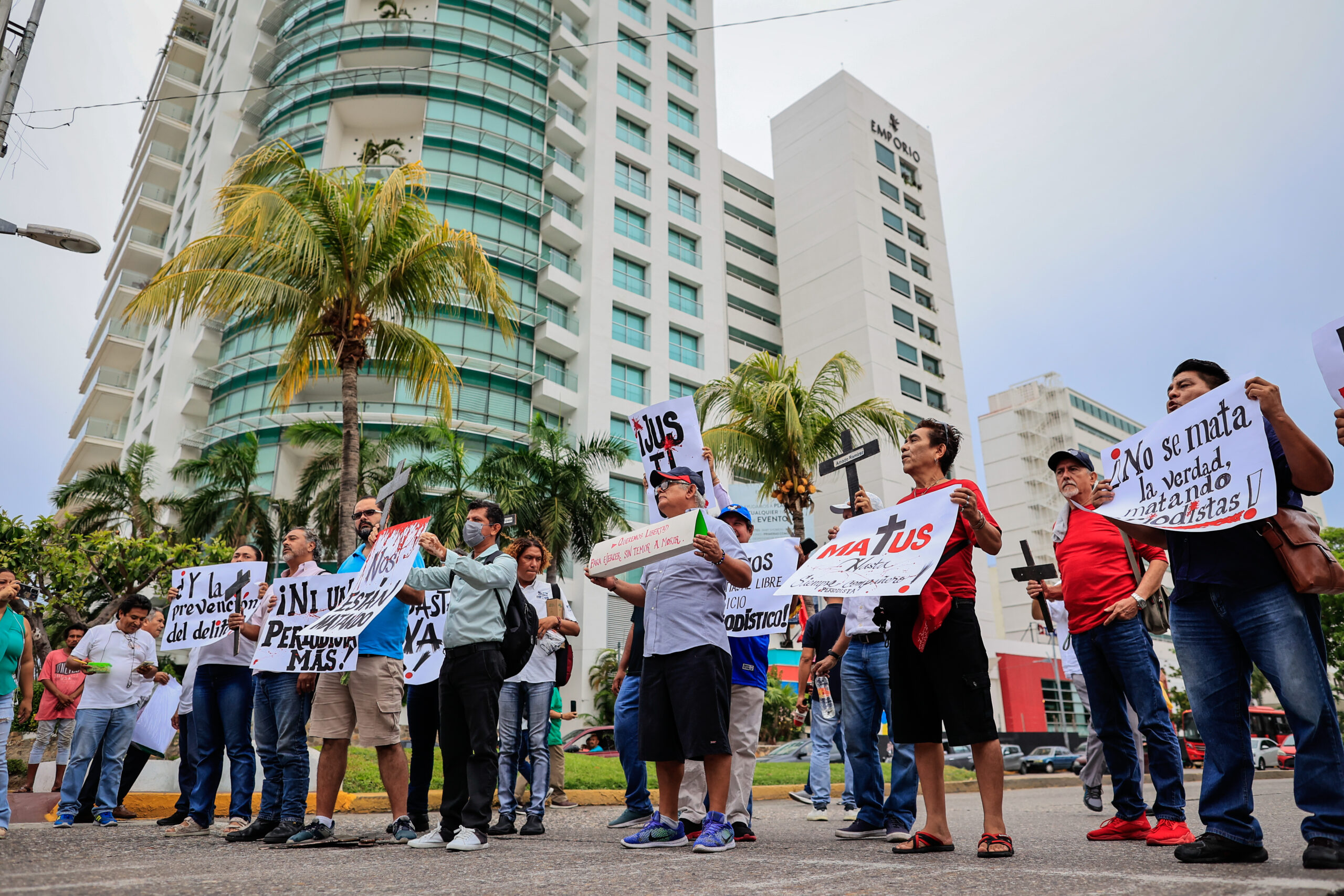 Periodistas en Guerrero exigen justicia por colega asesinado Periodistas en Guerrero exigen justicia por colega asesinado
