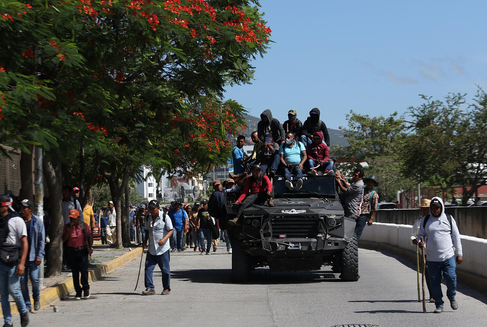 Segundo Día De Caos Por Bloqueos Carreteros Y Protestas En Guerrero