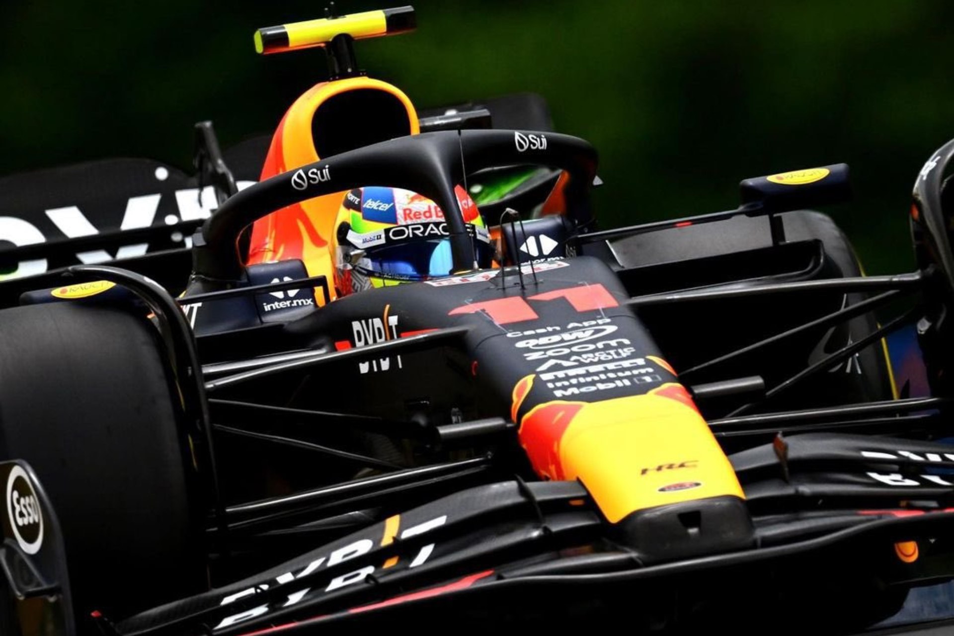 Podemos ser competitivos y acabar en el podio: Checo Pérez