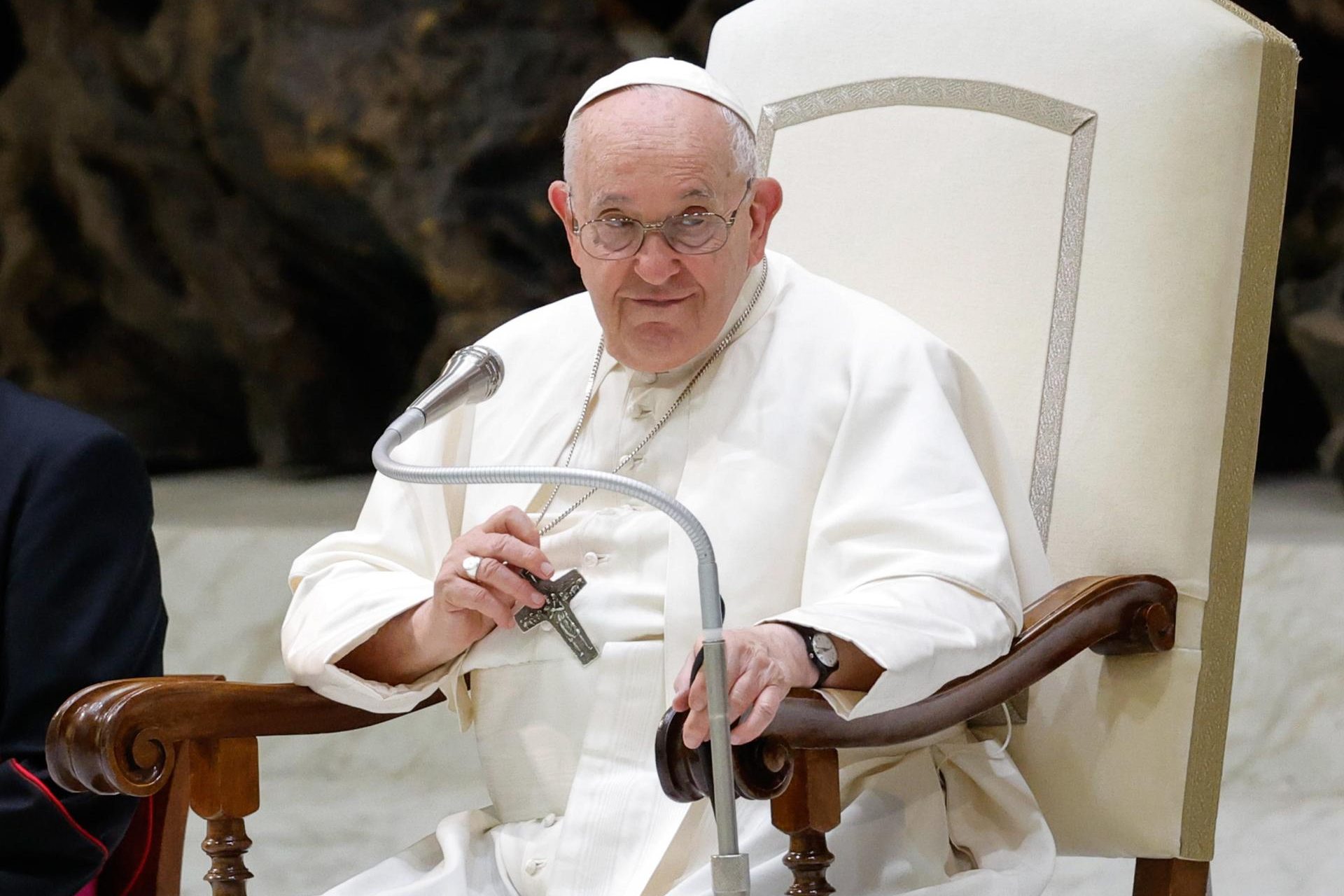 “Comunicación global y omnipresente” produce “epidemia de hostilidad”: papa Francisco
