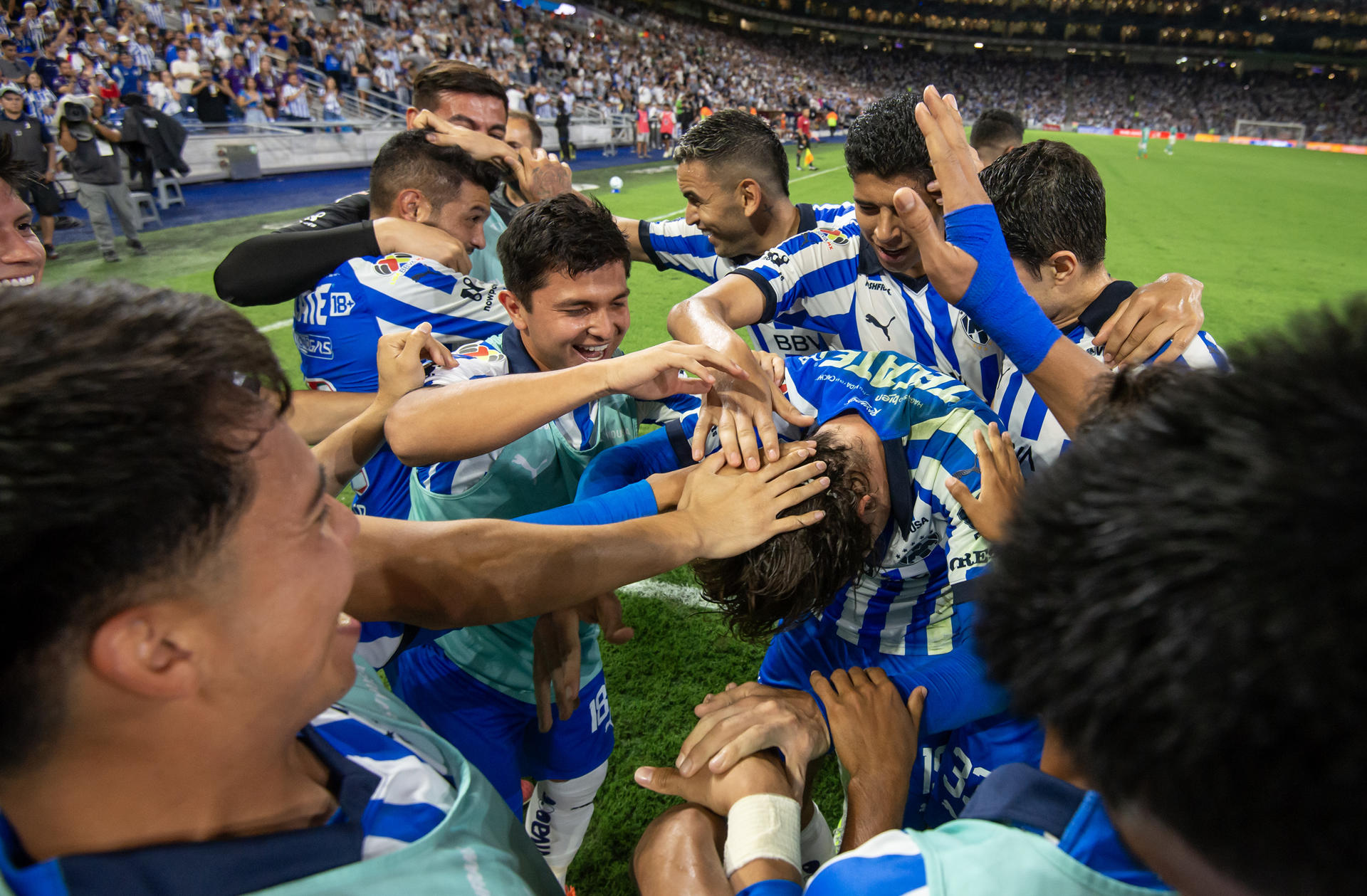 Sergio Canales anota su quinto gol en México y ya es el artillero del Monterrey