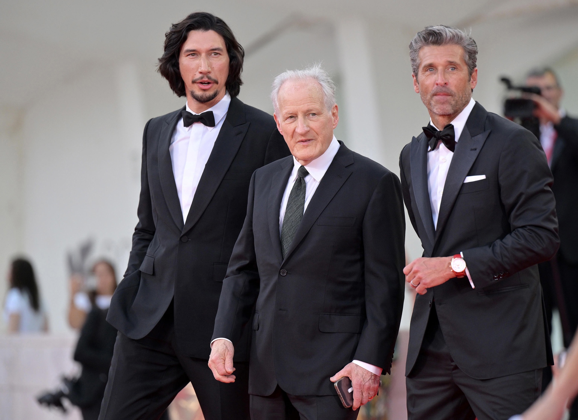 Adam Driver y Patrick Dempsey se quedan solos en la alfombra roja de Venecia