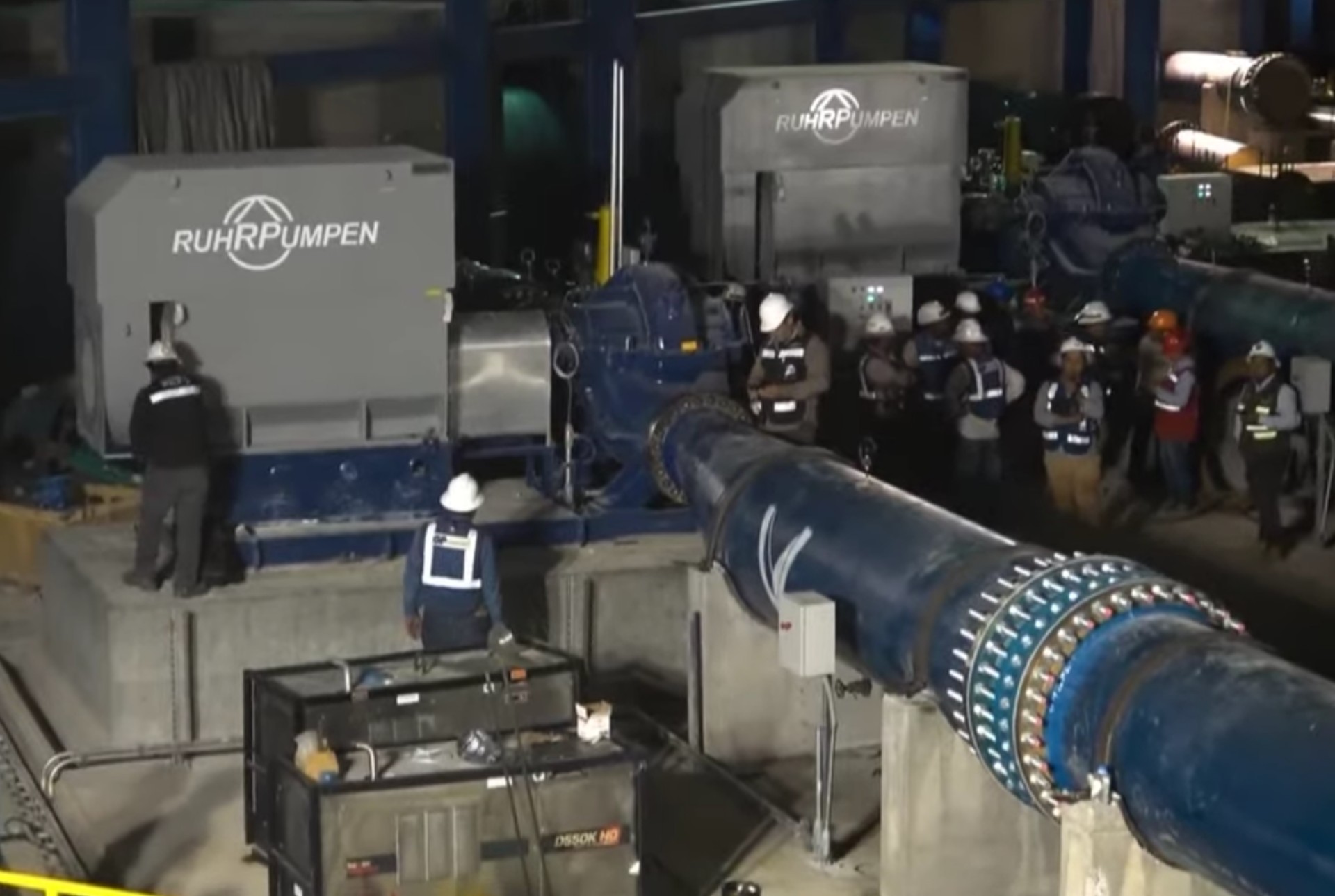 “Ya llegó”: AMLO celebra llegada del agua a Monterrey, procedente del acueducto El Cuchillo II “Ya llegó”: AMLO celebra llegada del agua a Monterrey, procedente del acueducto El Cuchillo II