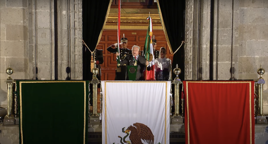 "¡Viva el amor!": López Obrador encabeza el Grito de Independencia - amlo-arengas-1024x553